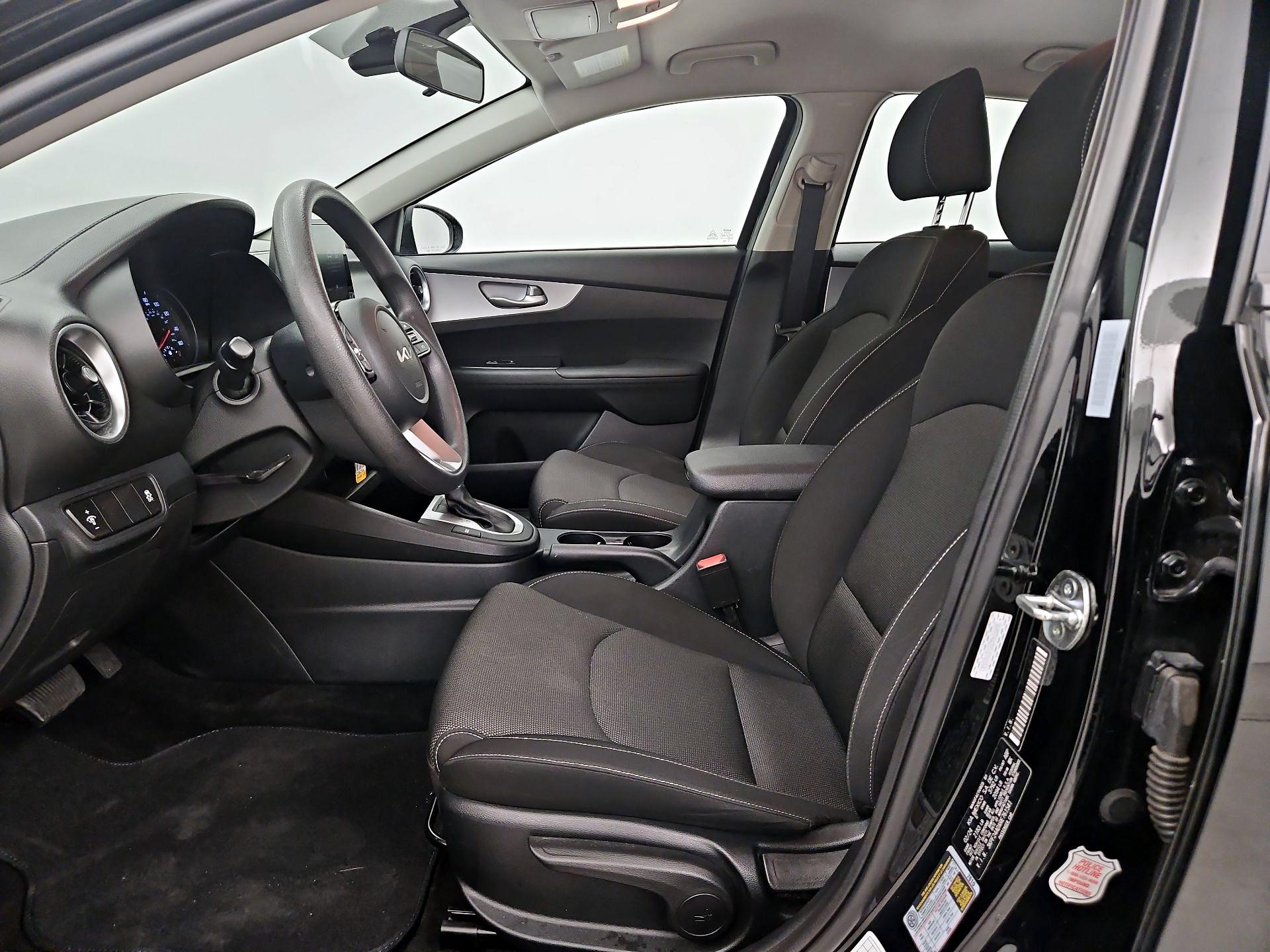 Thumbnail: 2024 Kia Forte - 11