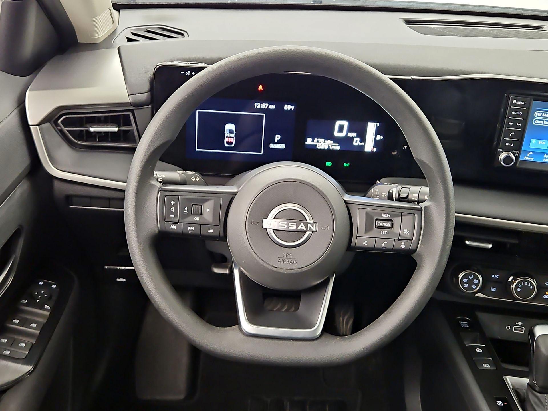 Thumbnail: 2025 Nissan Kicks - 10