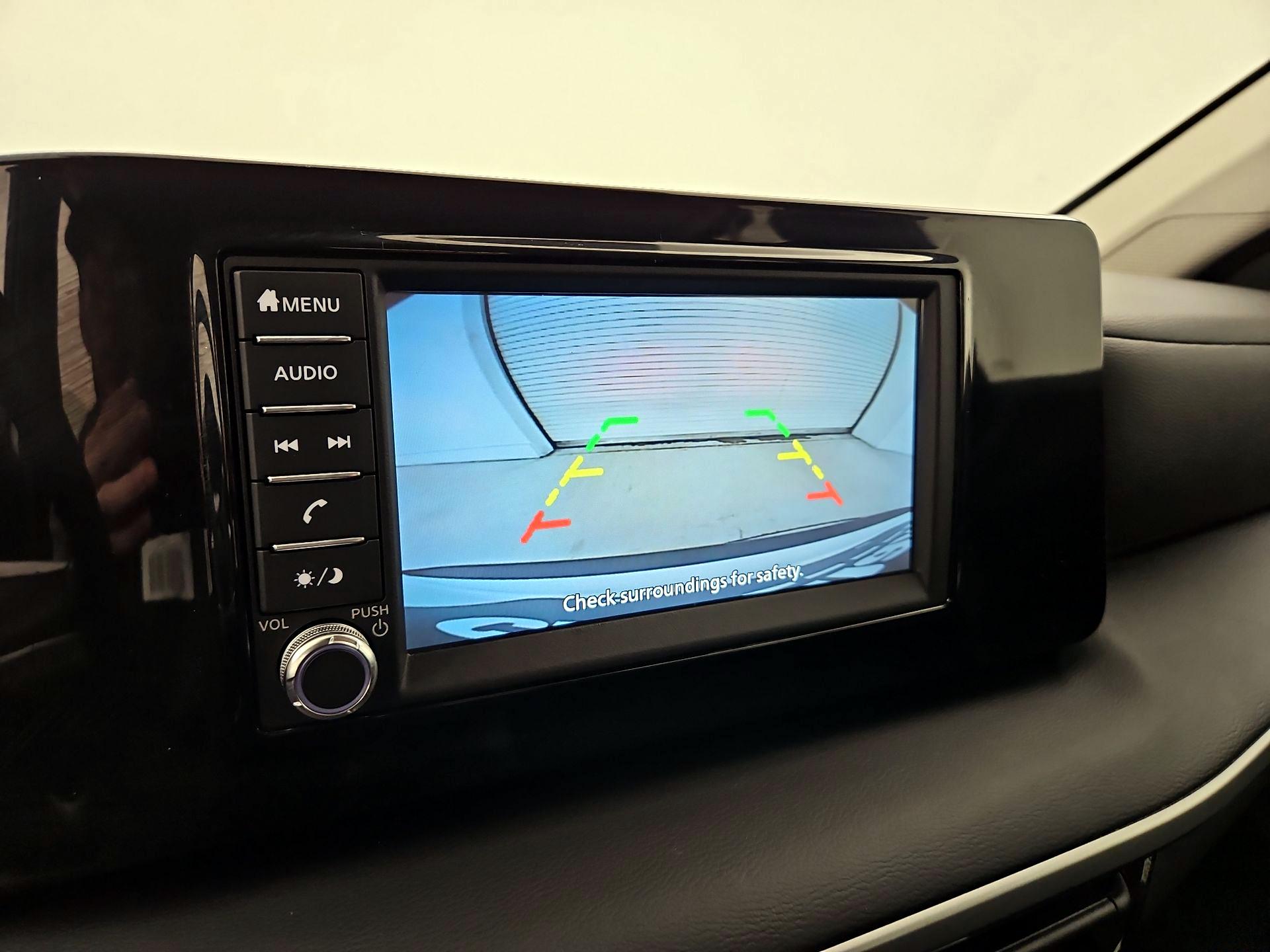 Thumbnail: 2025 Nissan Kicks - 14