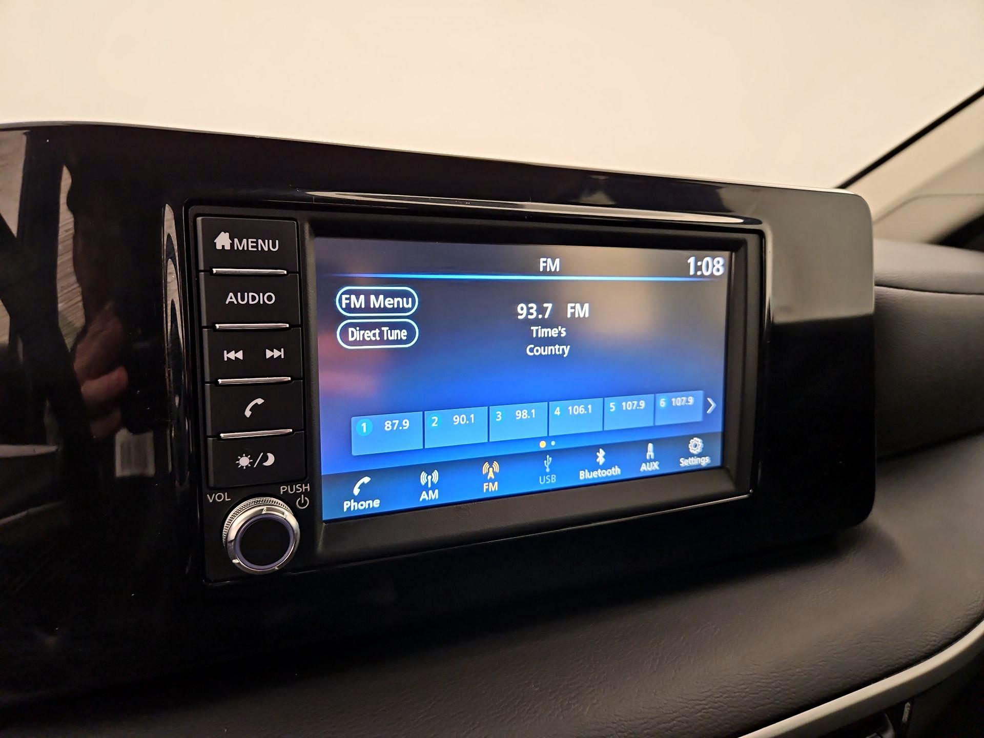 Thumbnail: 2025 Nissan Kicks - 15