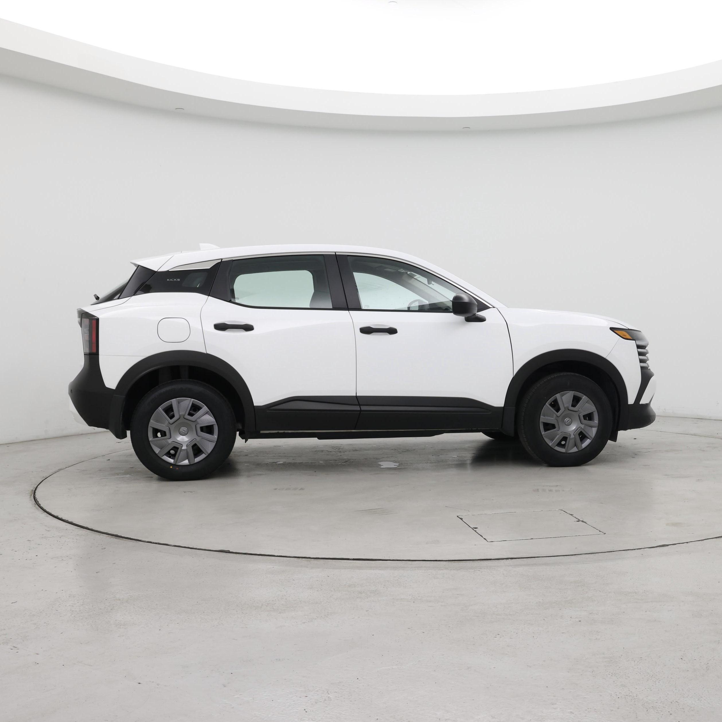 Thumbnail: 2025 Nissan Kicks - 7