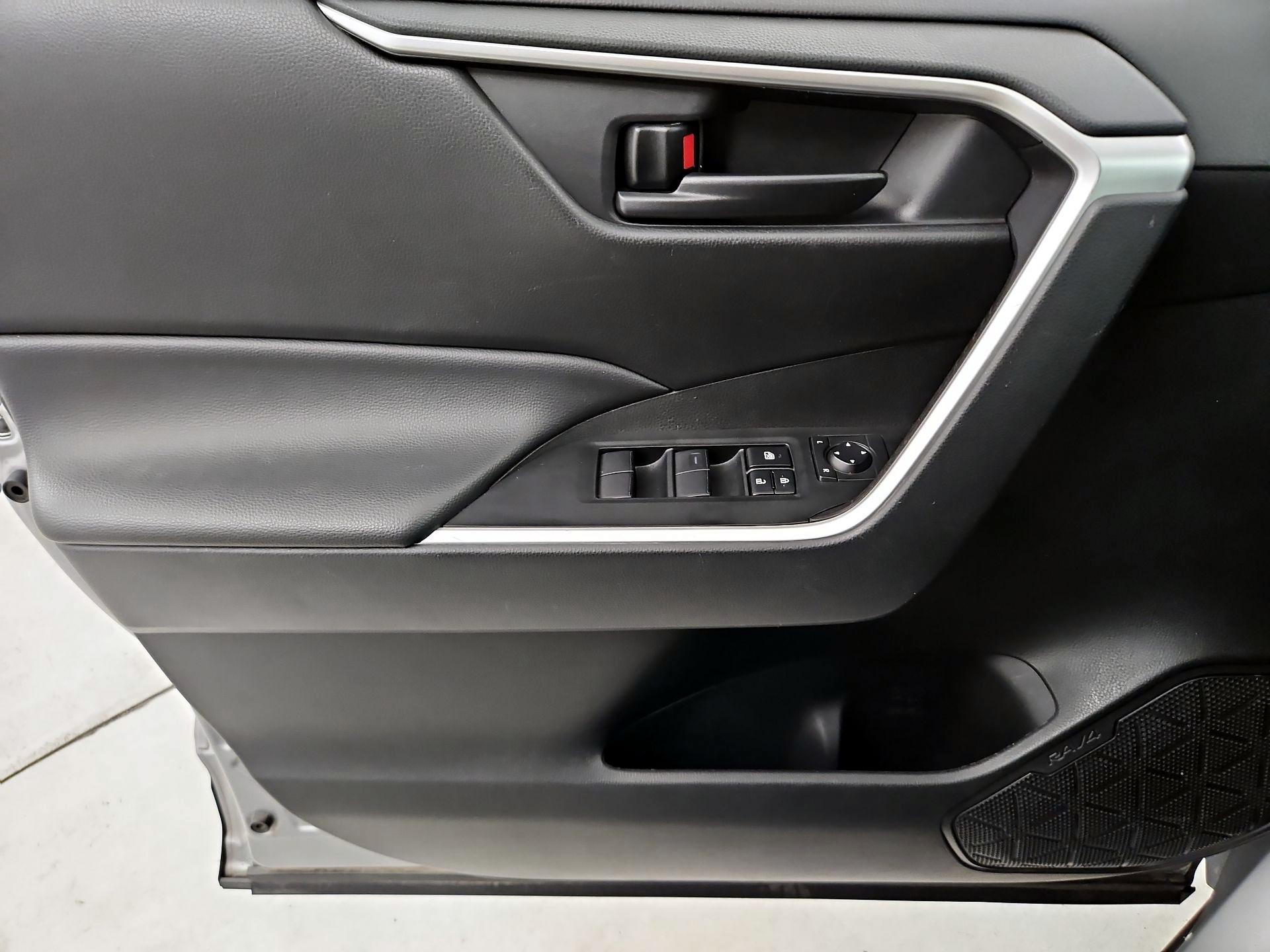 Thumbnail: 2024 Toyota RAV4 - 12