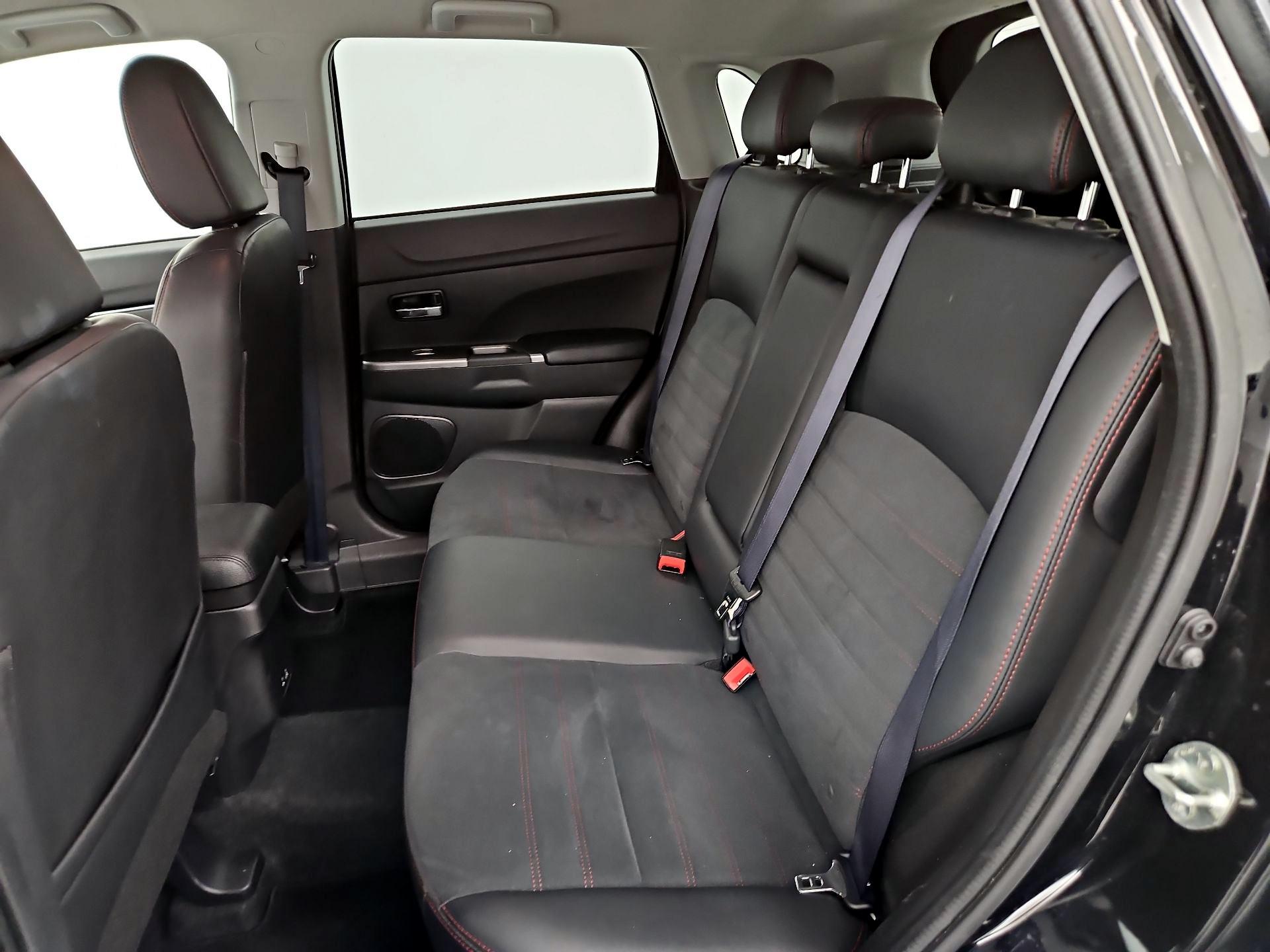 Thumbnail: 2024 Mitsubishi Outlander Sport - 19