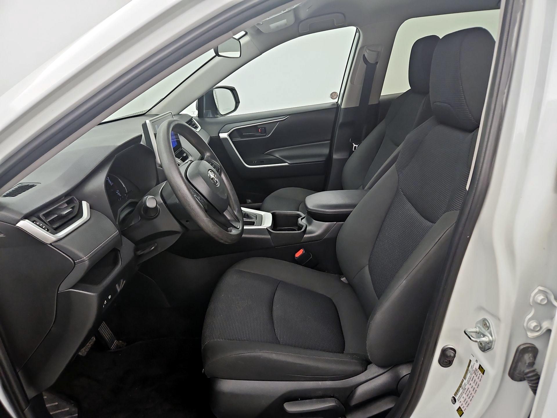 Thumbnail: 2024 Toyota RAV4 - 11