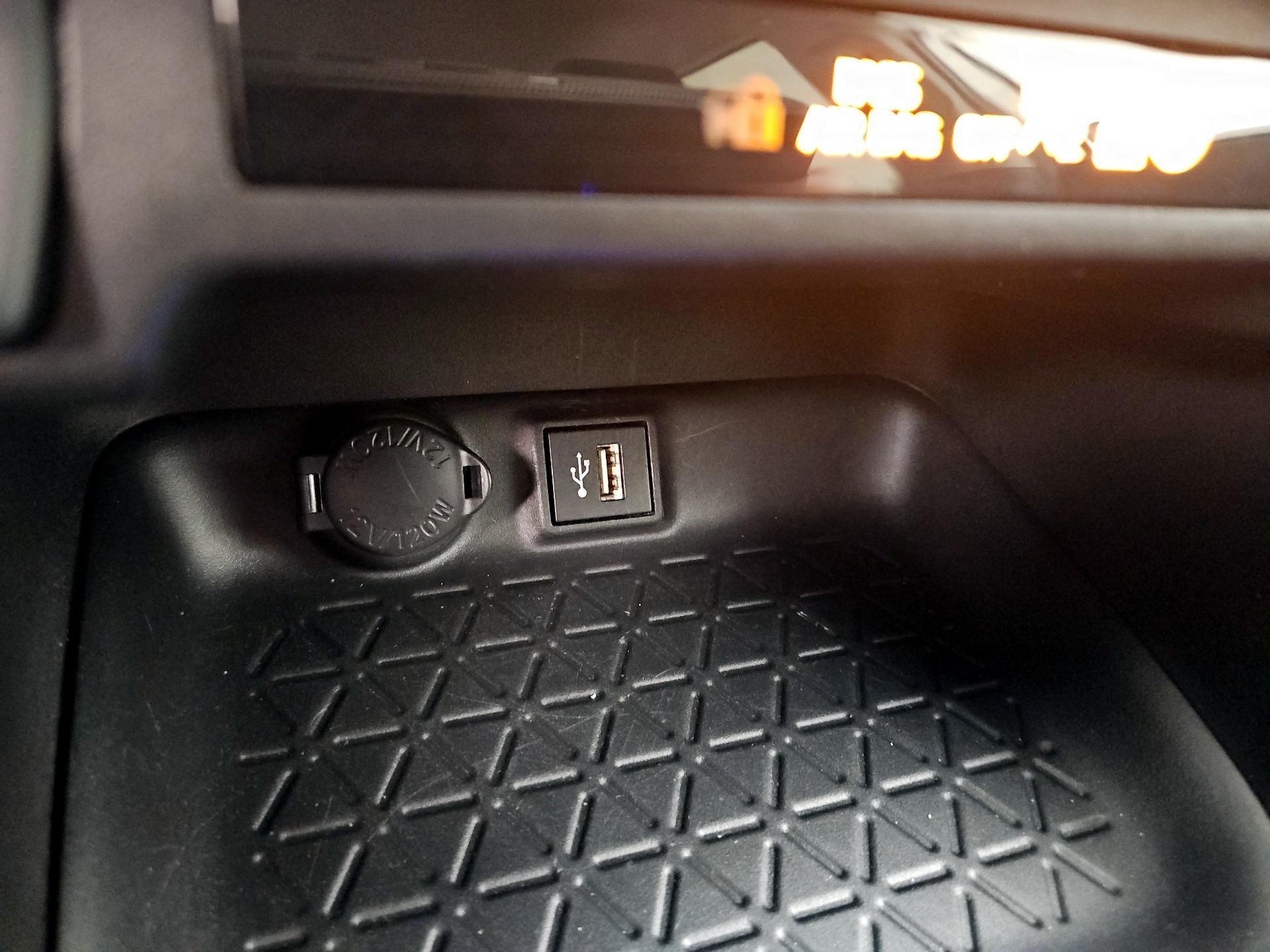 Thumbnail: 2024 Toyota RAV4 - 18