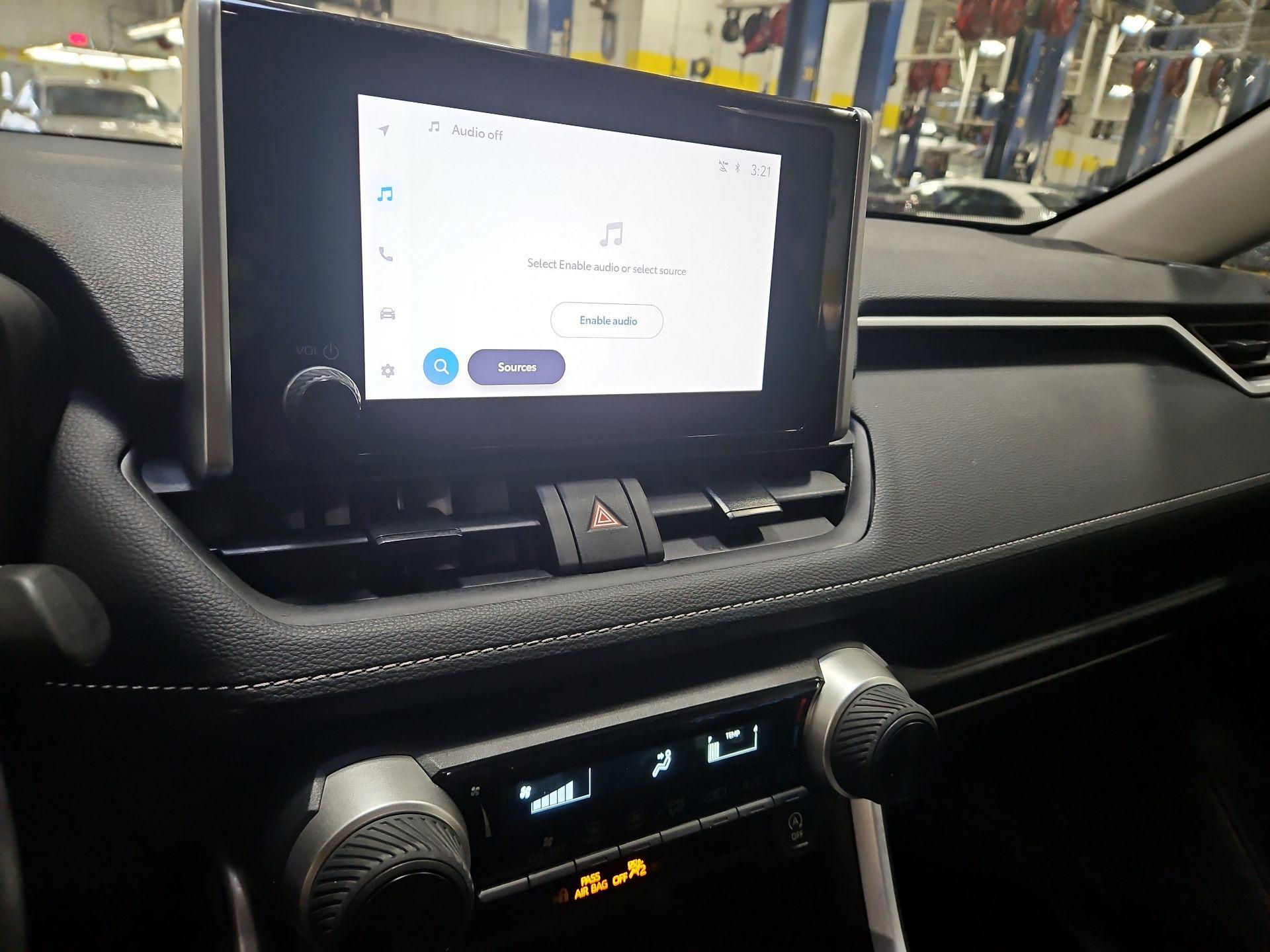 Thumbnail: 2024 Toyota RAV4 - 15