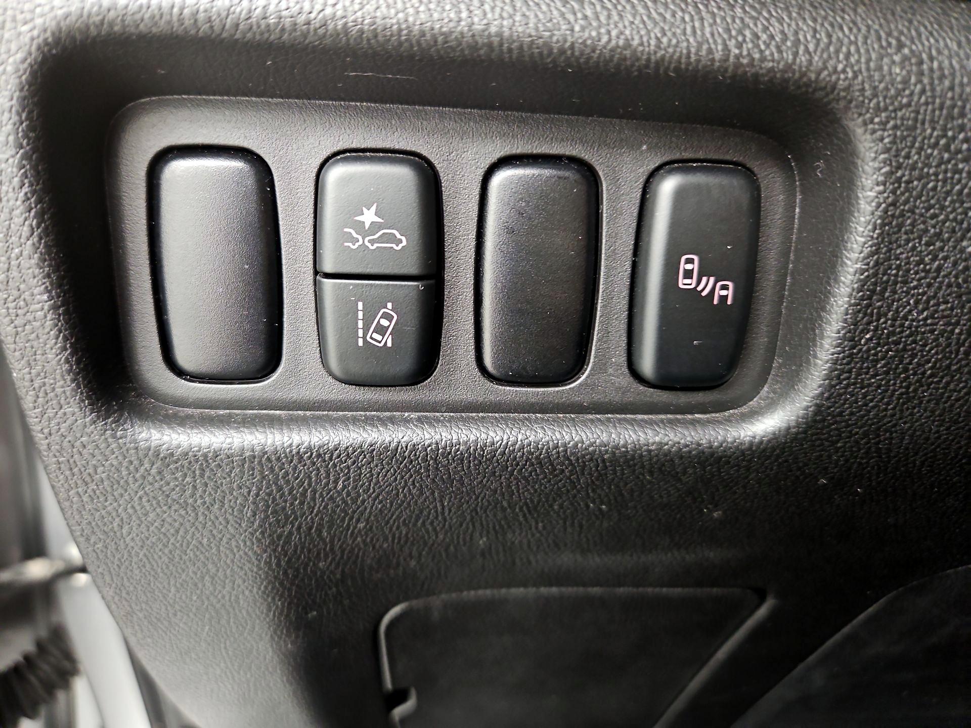 Thumbnail: 2024 Mitsubishi Outlander Sport - 13