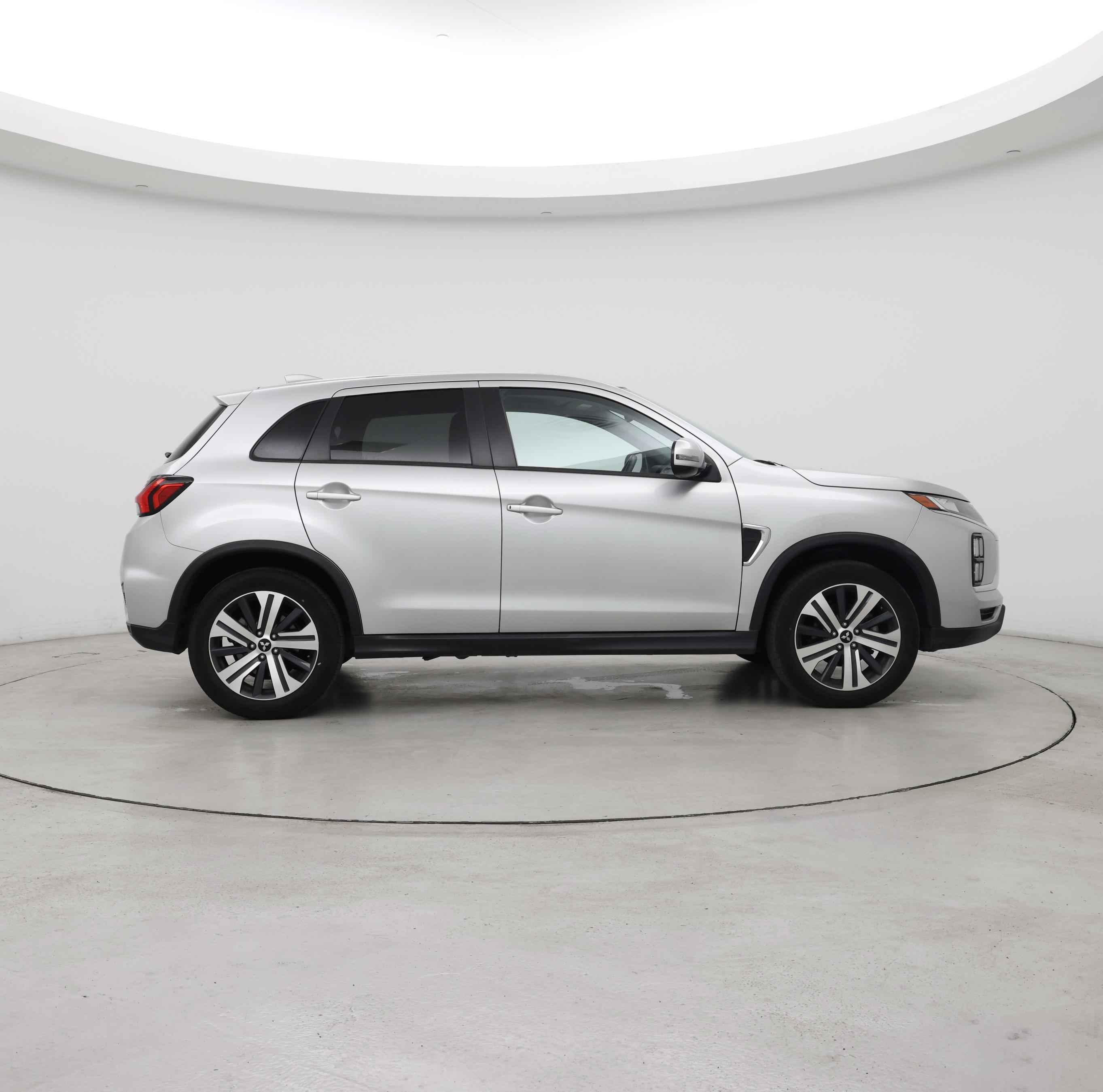 Thumbnail: 2024 Mitsubishi Outlander Sport - 7