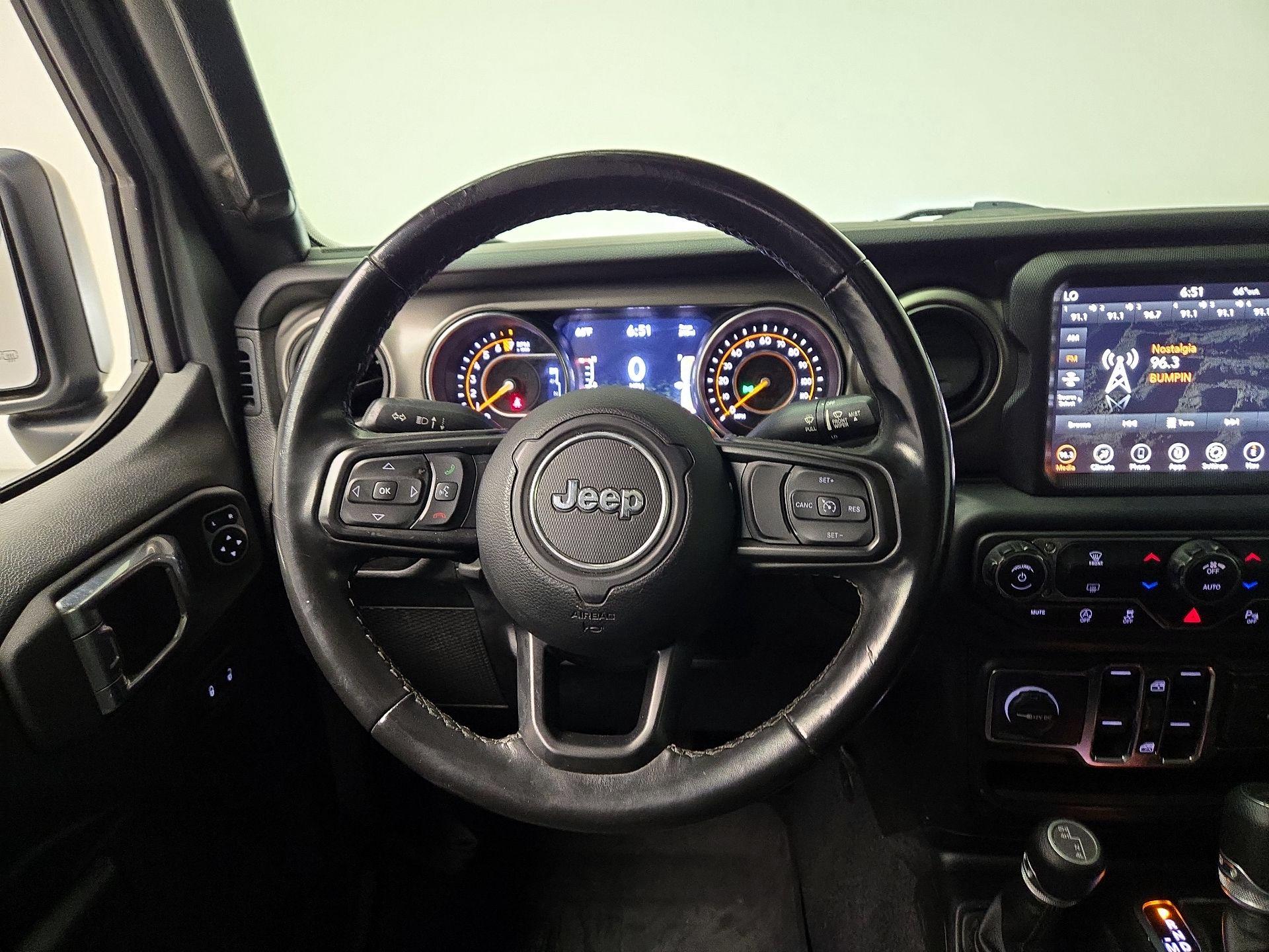 Thumbnail: 2021 Jeep Gladiator - 10