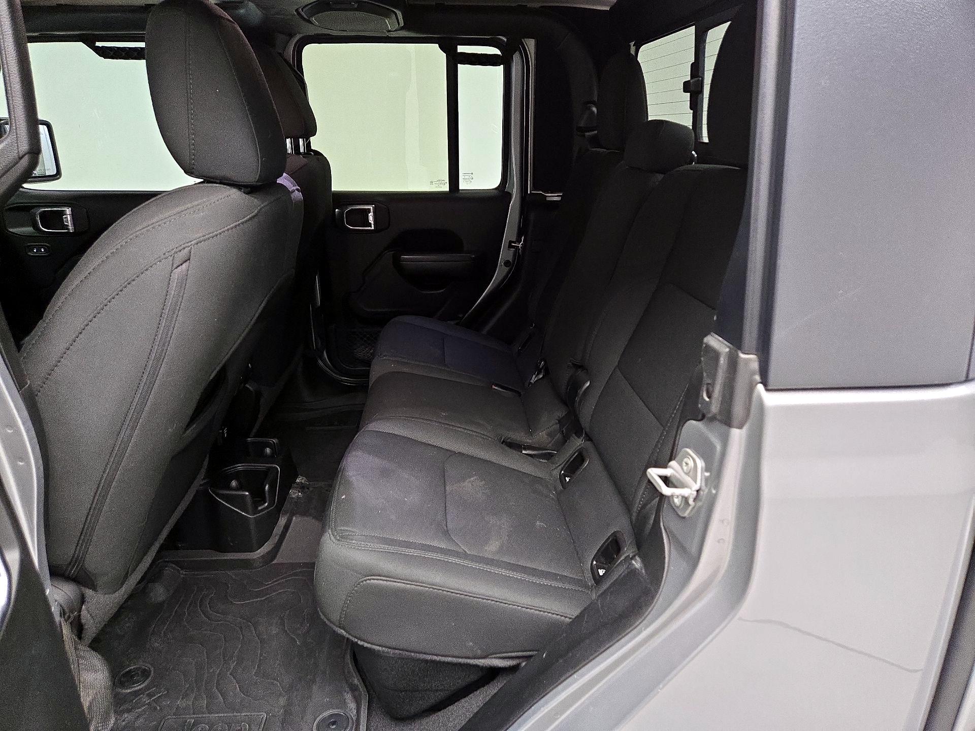 Thumbnail: 2021 Jeep Gladiator - 20