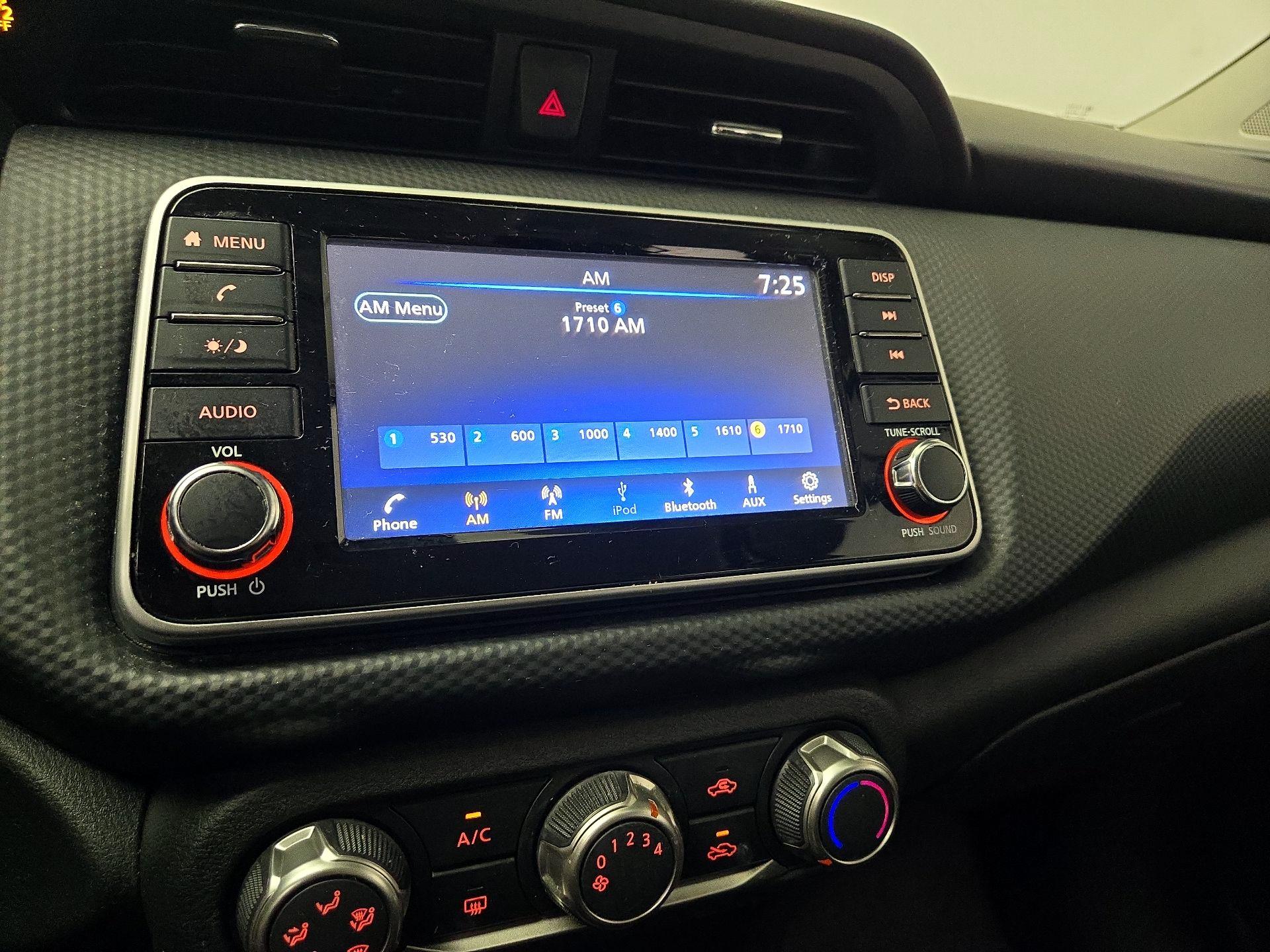 Thumbnail: 2022 Nissan Kicks - 15