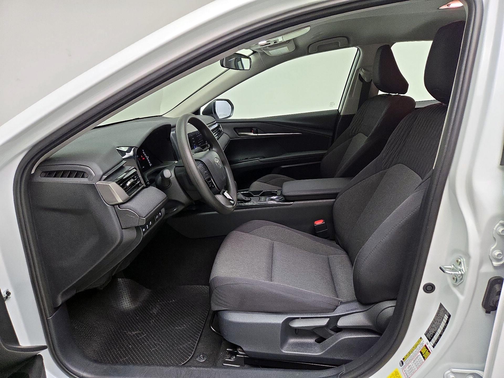 Thumbnail: 2025 Toyota Camry - 11