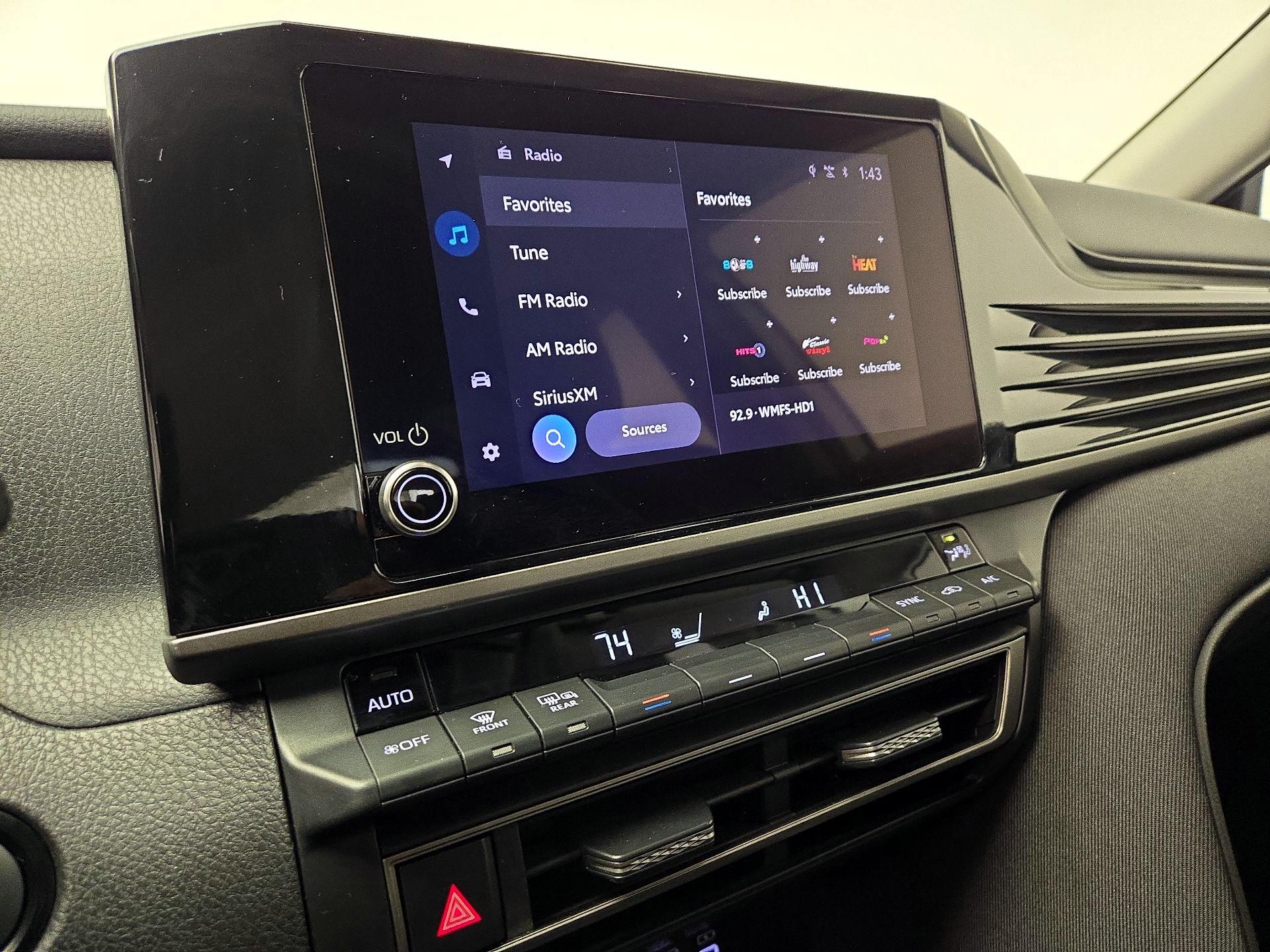 Thumbnail: 2025 Toyota Camry - 15