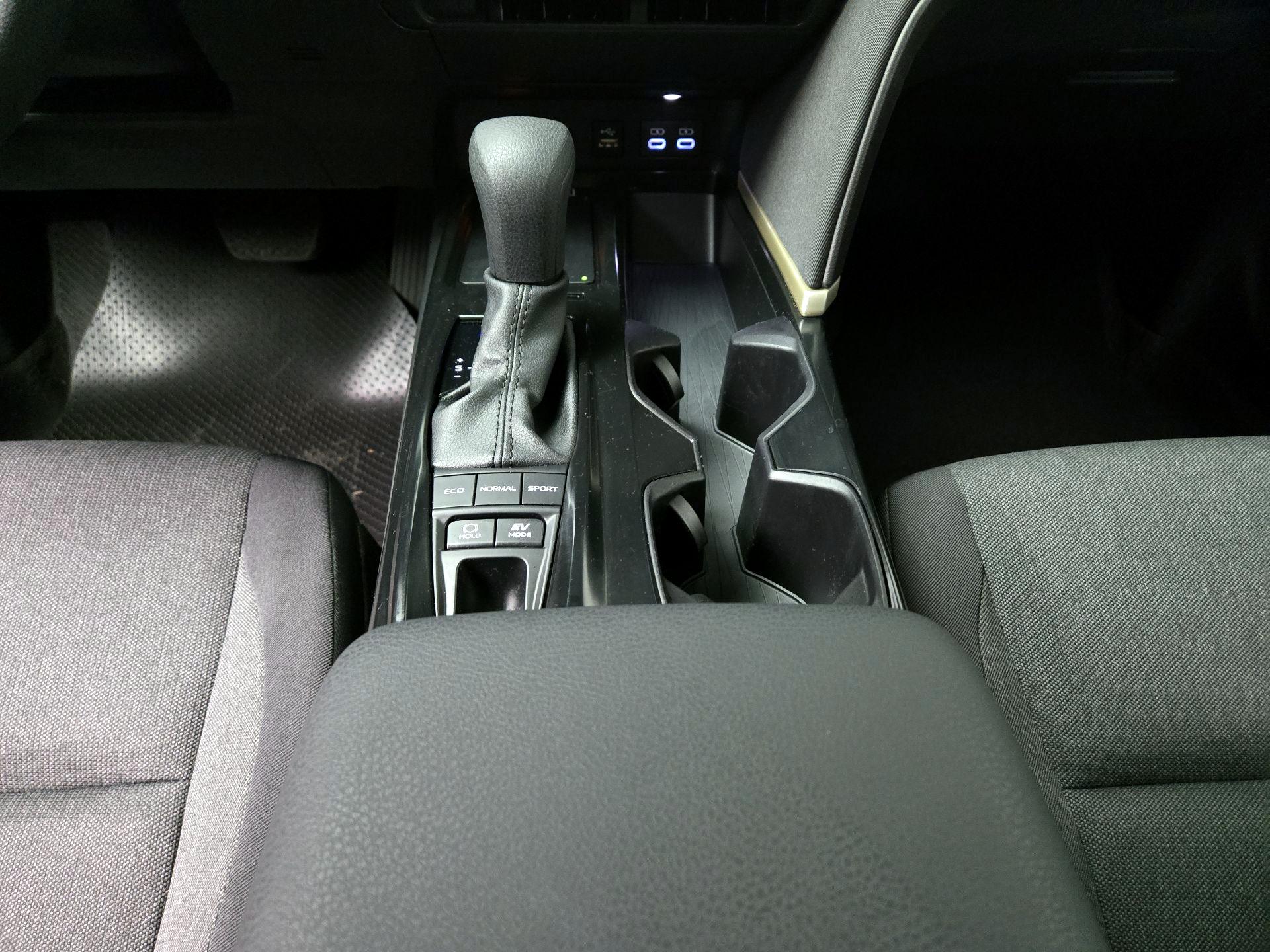 Thumbnail: 2025 Toyota Camry - 17