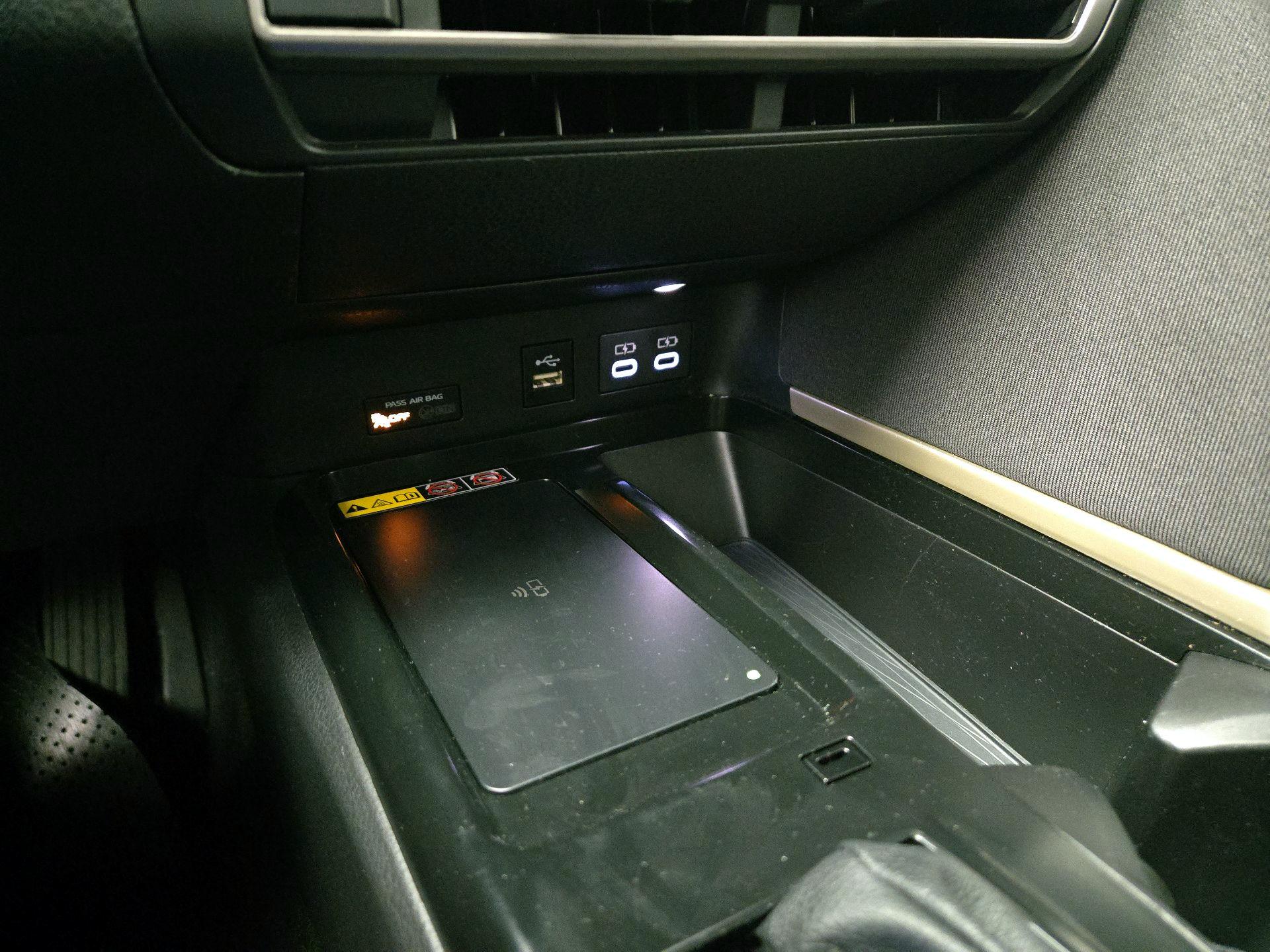 Thumbnail: 2025 Toyota Camry - 18