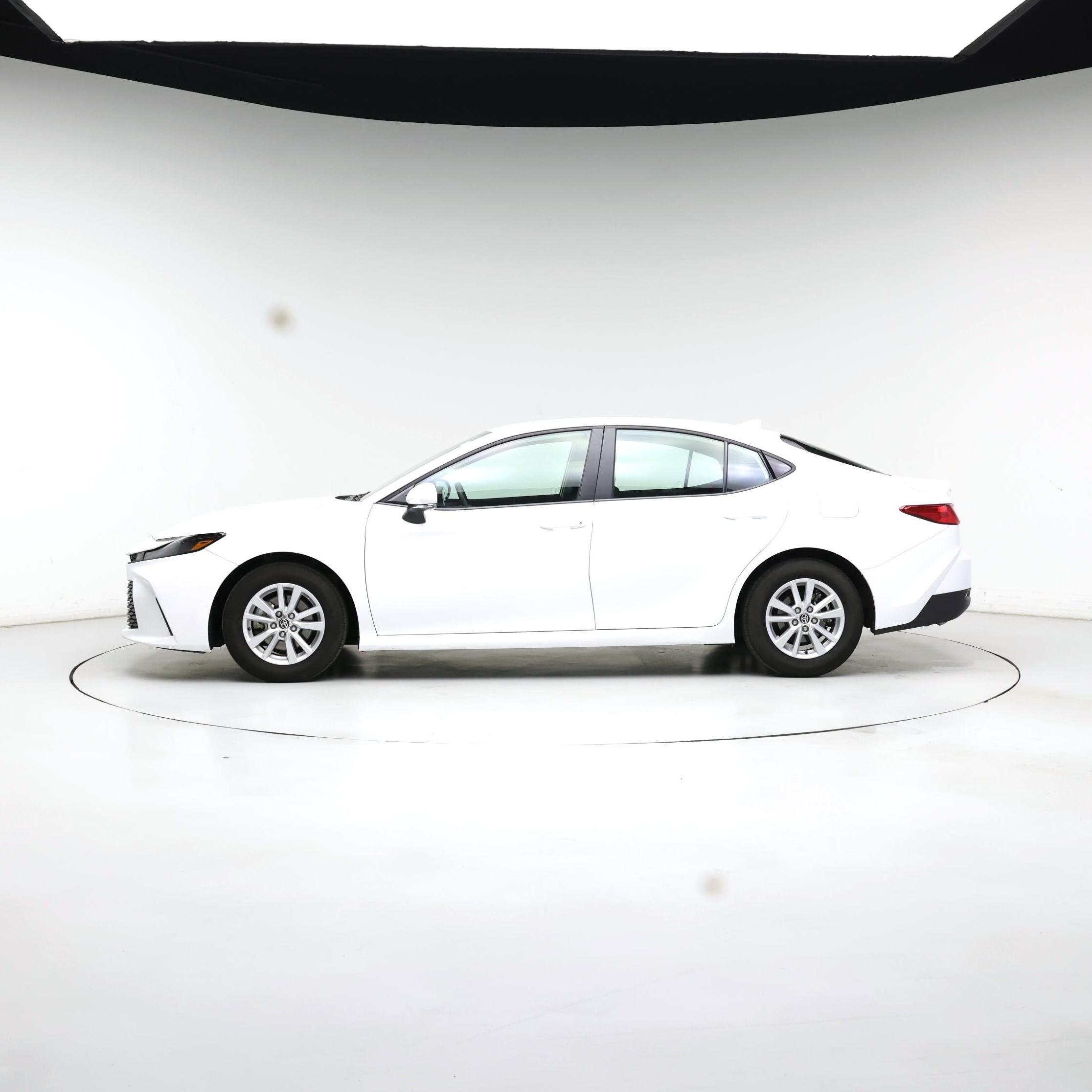 Thumbnail: 2025 Toyota Camry - 3