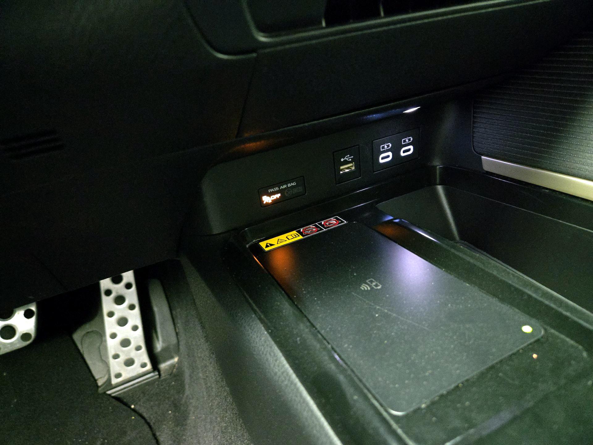 Thumbnail: 2025 Toyota Camry - 18