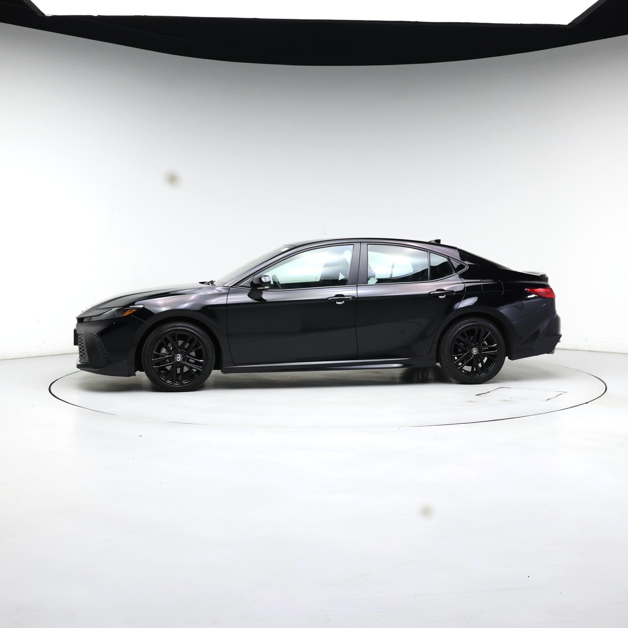 Thumbnail: 2025 Toyota Camry - 3