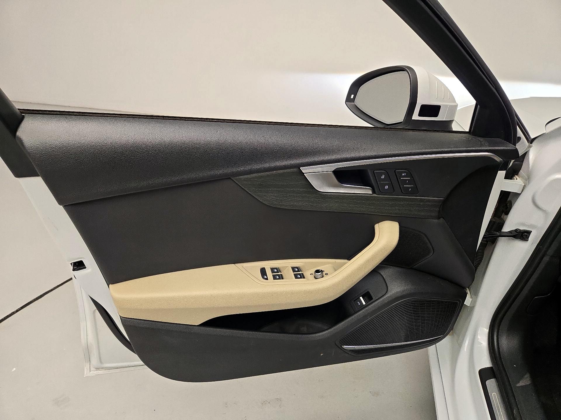 Thumbnail: 2017 Audi A4 - 12