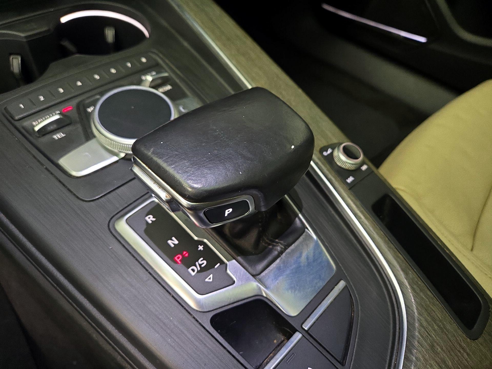 Thumbnail: 2017 Audi A4 - 18