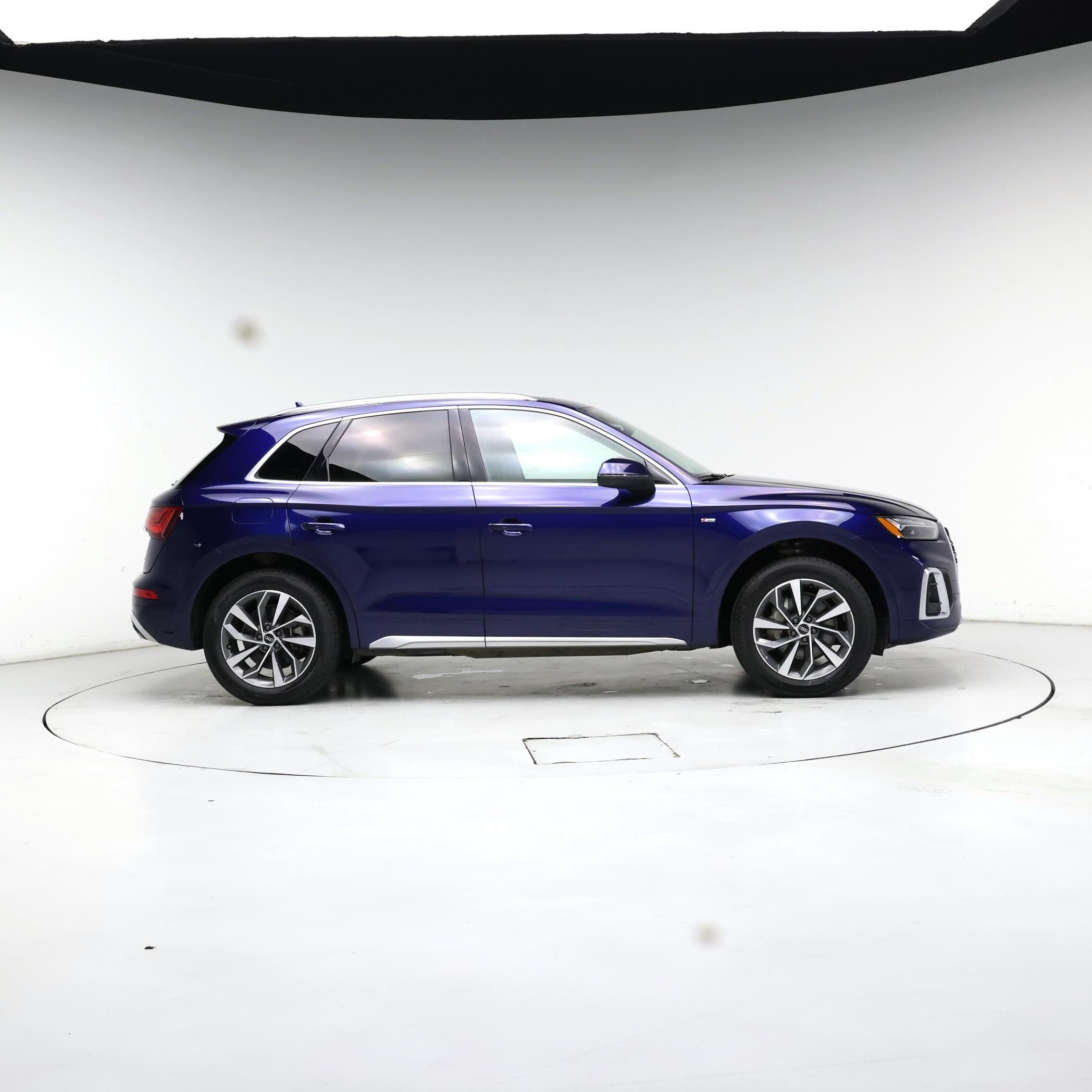 Thumbnail: 2023 Audi Q5 - 7