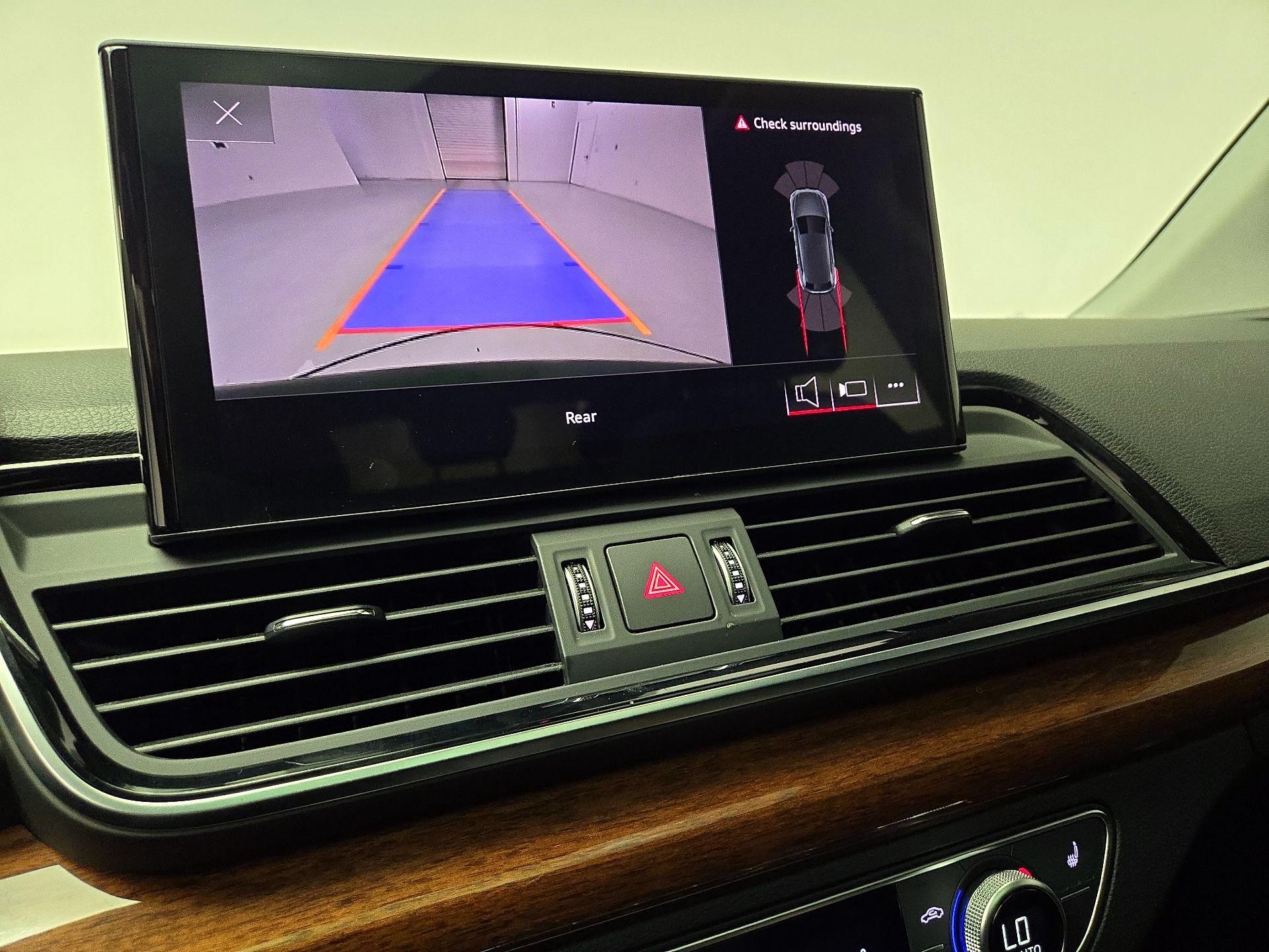 Thumbnail: 2023 Audi Q5 - 14