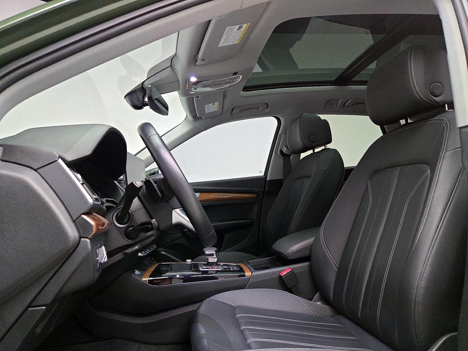 Thumbnail: 2023 Audi Q5 - 19