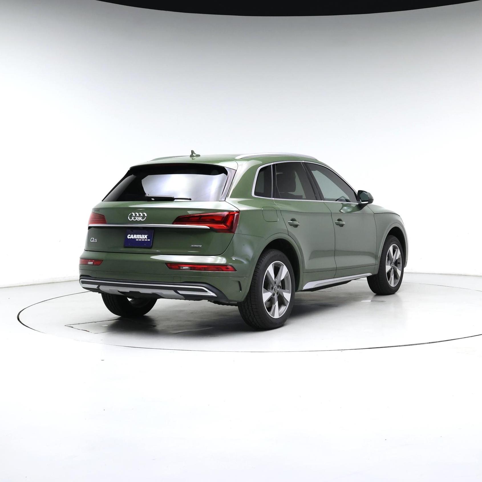 Thumbnail: 2023 Audi Q5 - 8