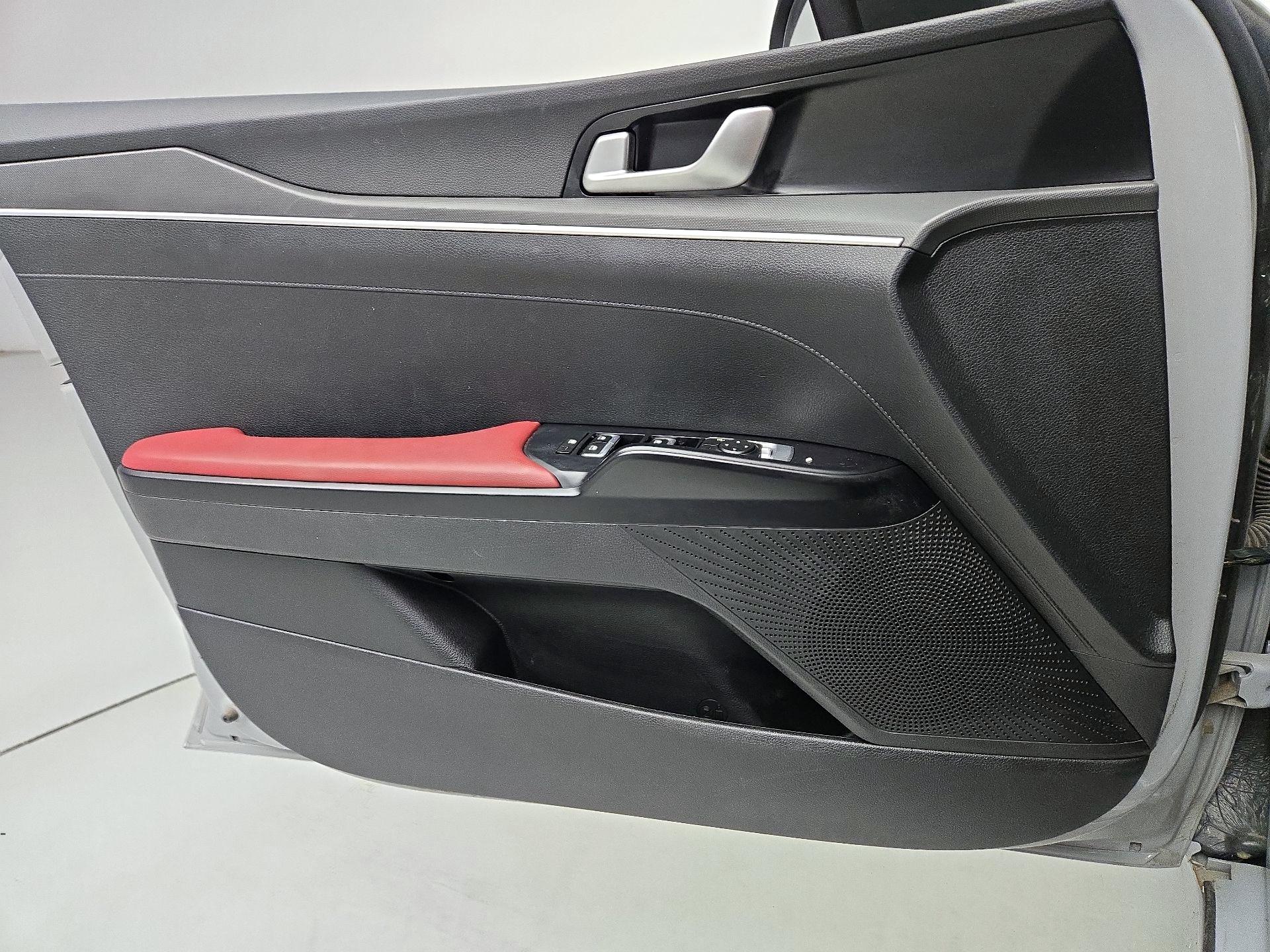 Thumbnail: 2021 Kia K5 - 12