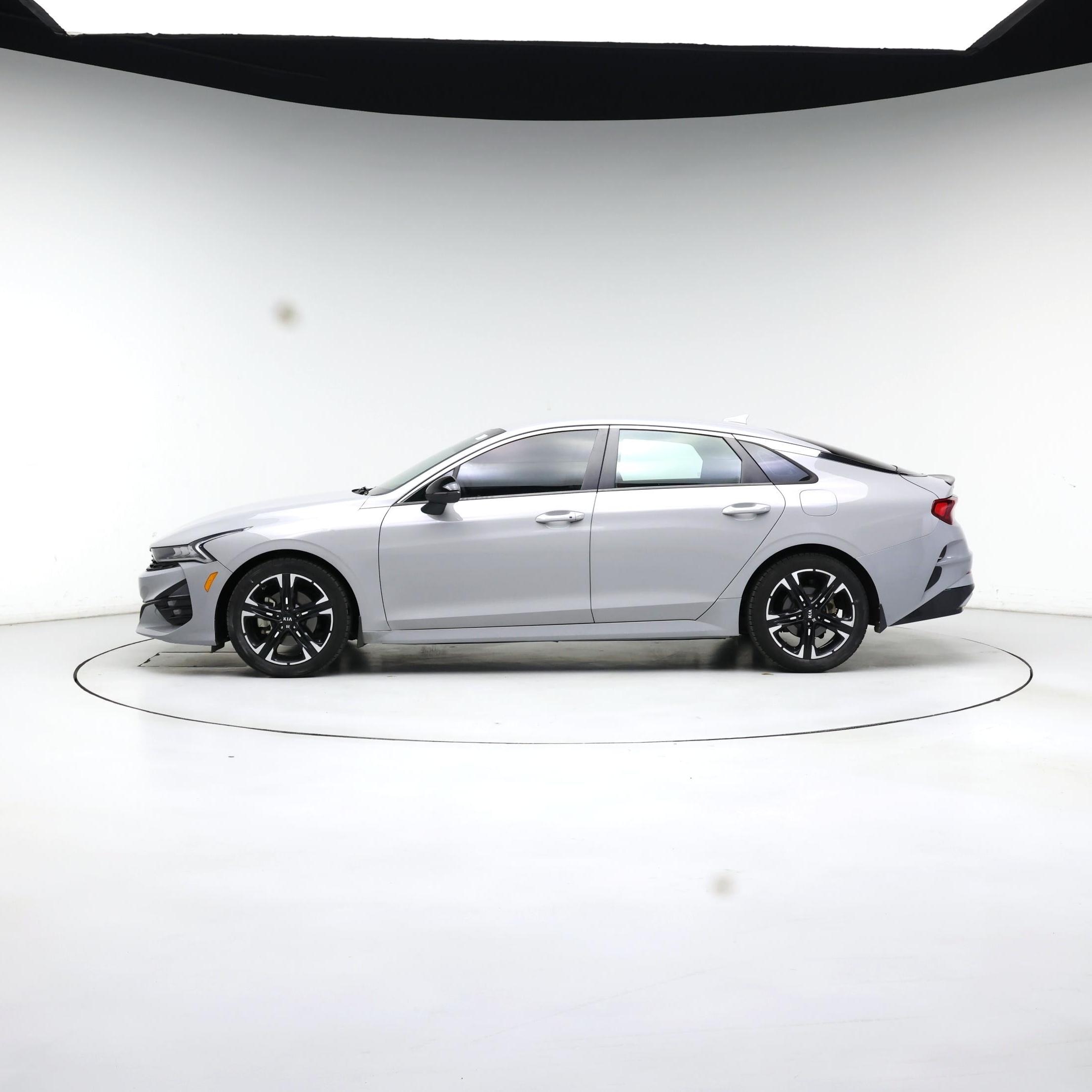 Thumbnail: 2021 Kia K5 - 3