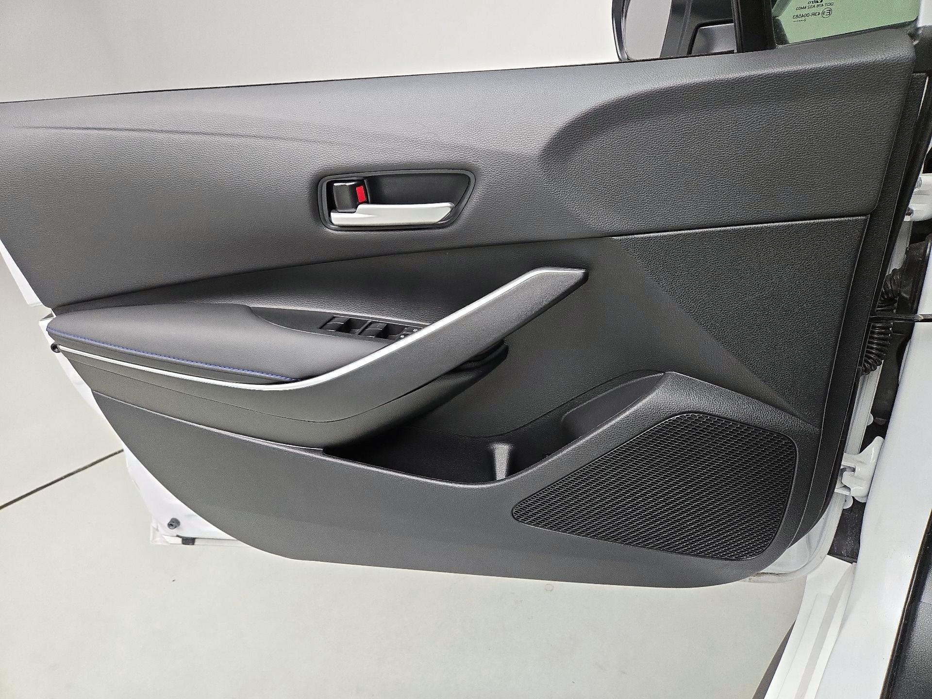 Thumbnail: 2022 Toyota Corolla - 12