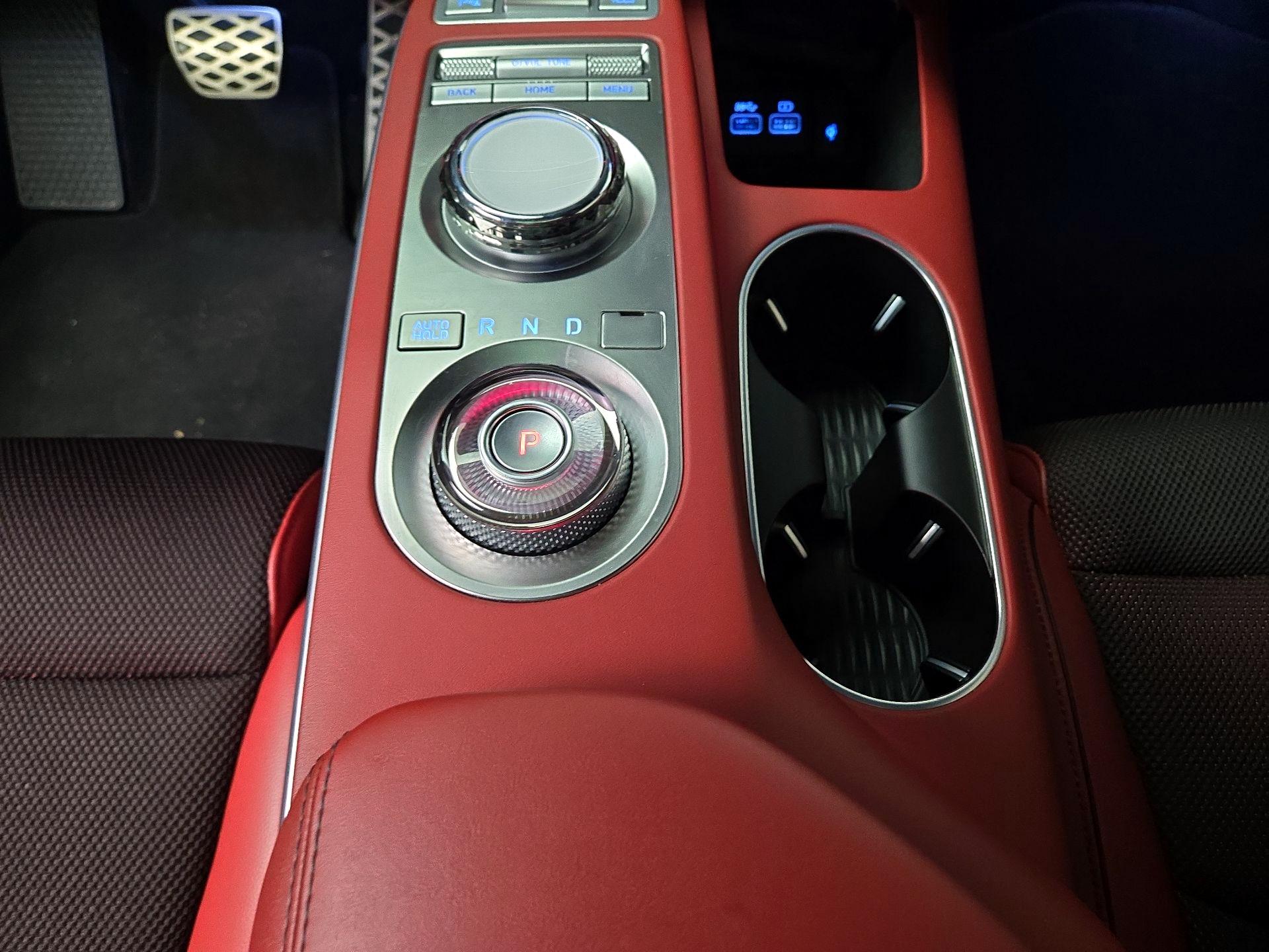 Thumbnail: 2023 Genesis GV70 - 18