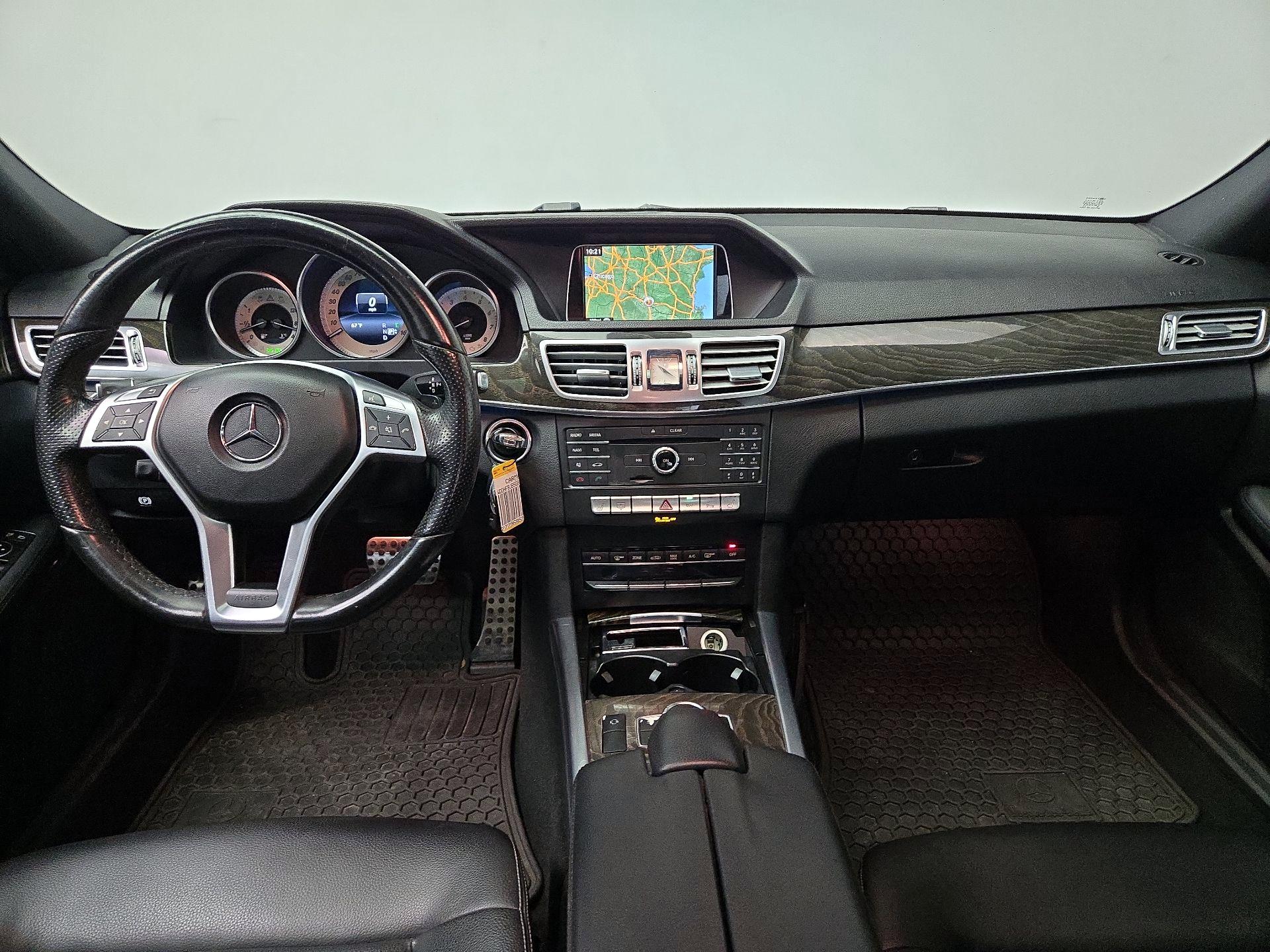 Thumbnail: 2016 Mercedes-Benz E-Class - 9