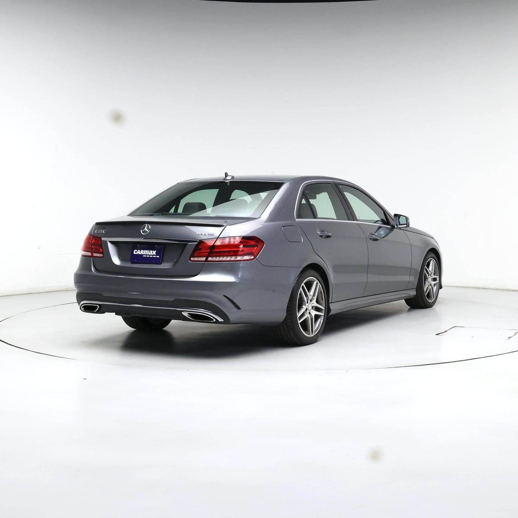 Thumbnail: 2016 Mercedes-Benz E-Class - 8