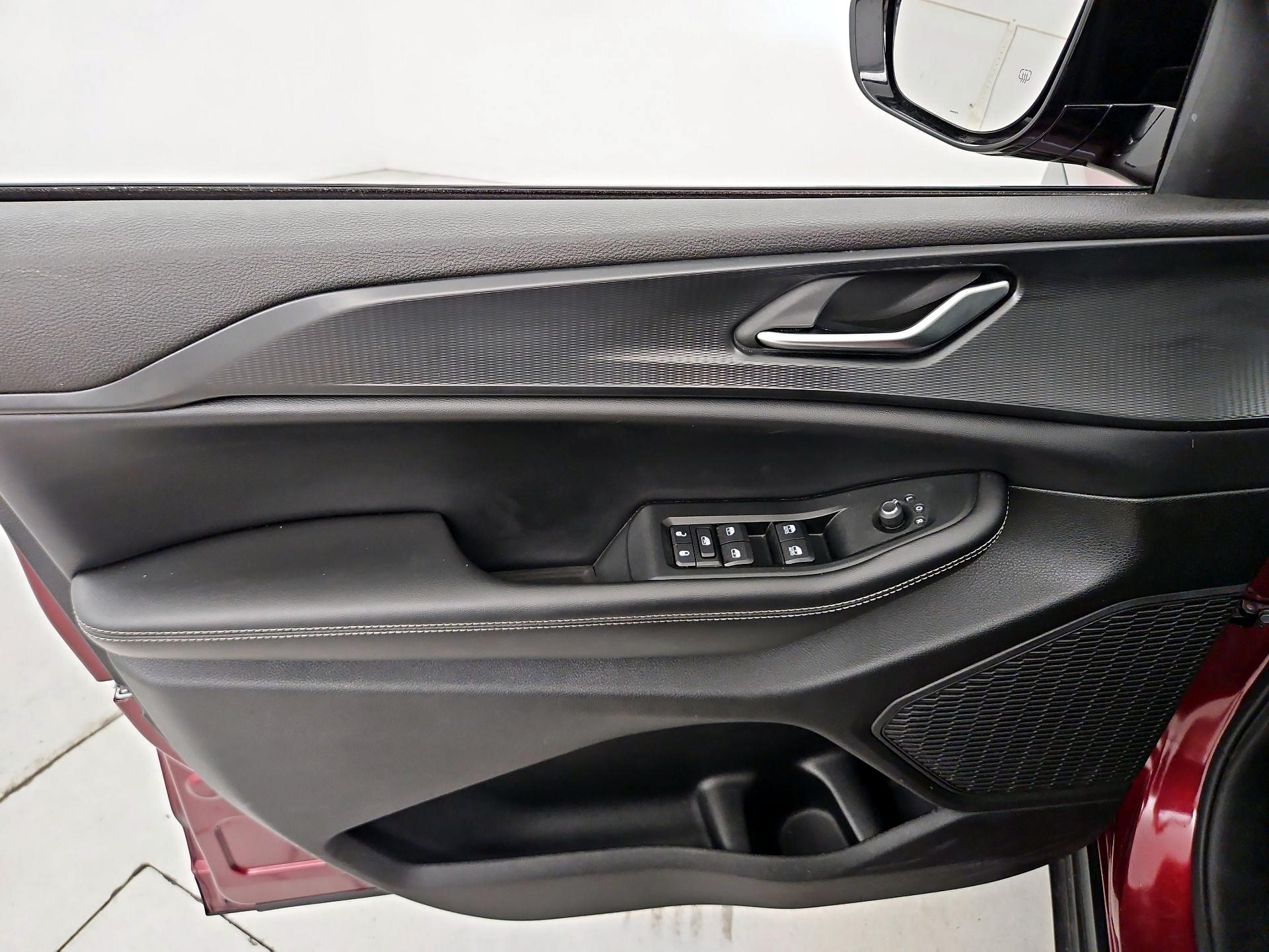 Thumbnail: 2024 Jeep Grand Cherokee - 12