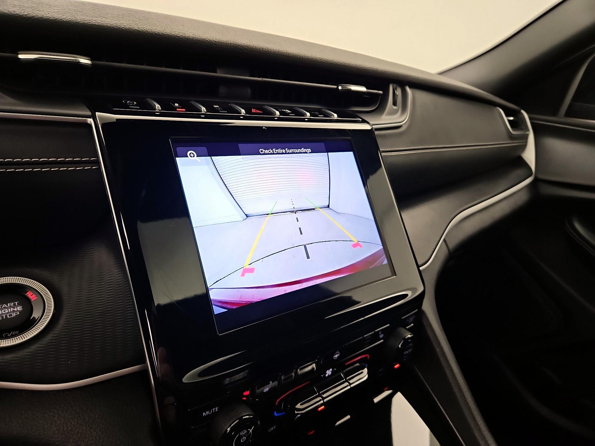 Thumbnail: 2024 Jeep Grand Cherokee - 14