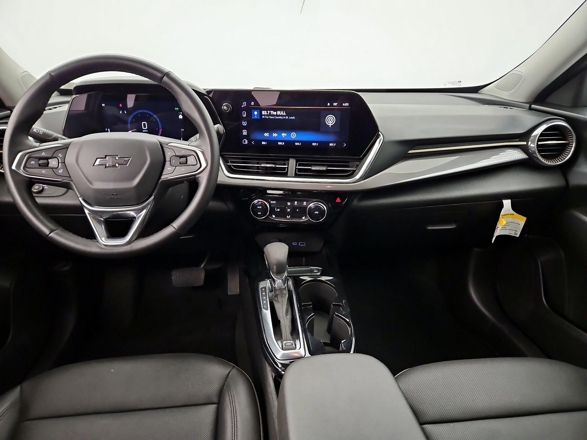 Thumbnail: 2025 Chevrolet Trax - 9