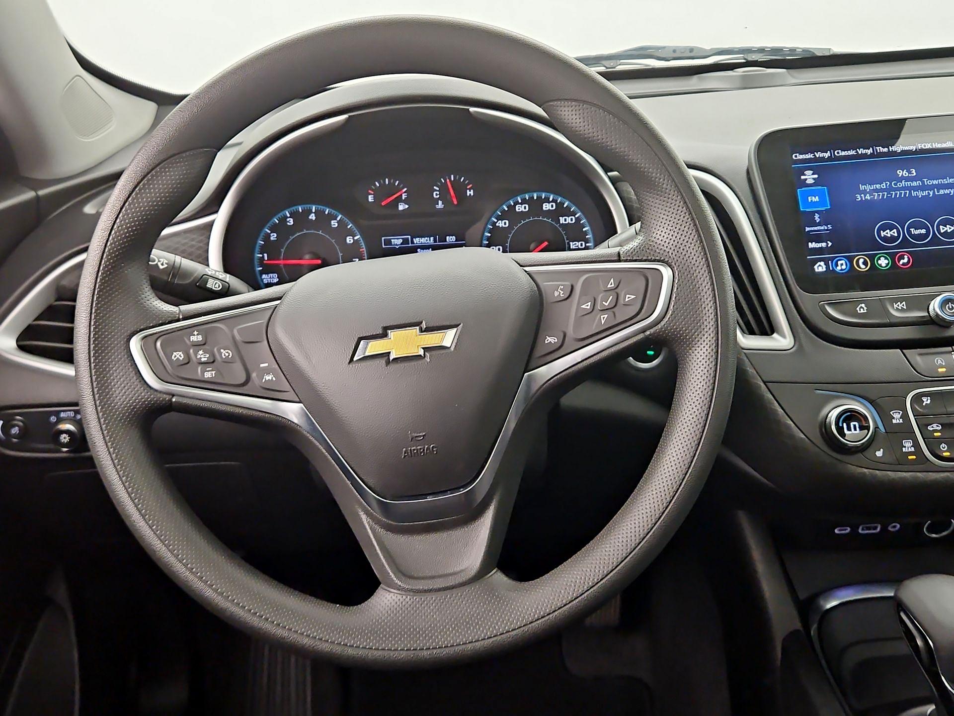 Thumbnail: 2024 Chevrolet Malibu - 10