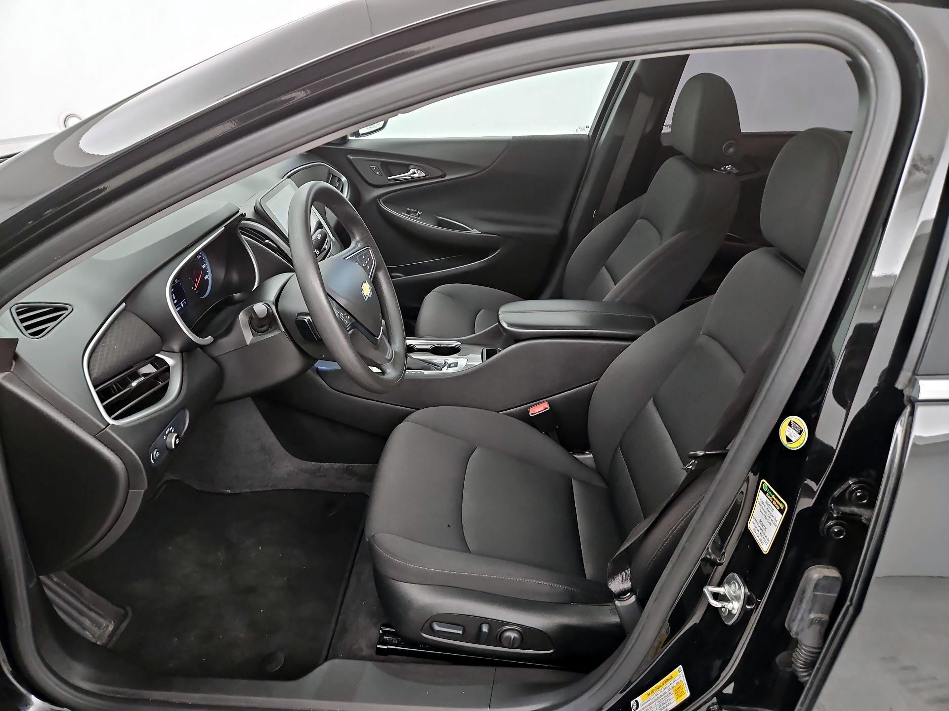 Thumbnail: 2024 Chevrolet Malibu - 11