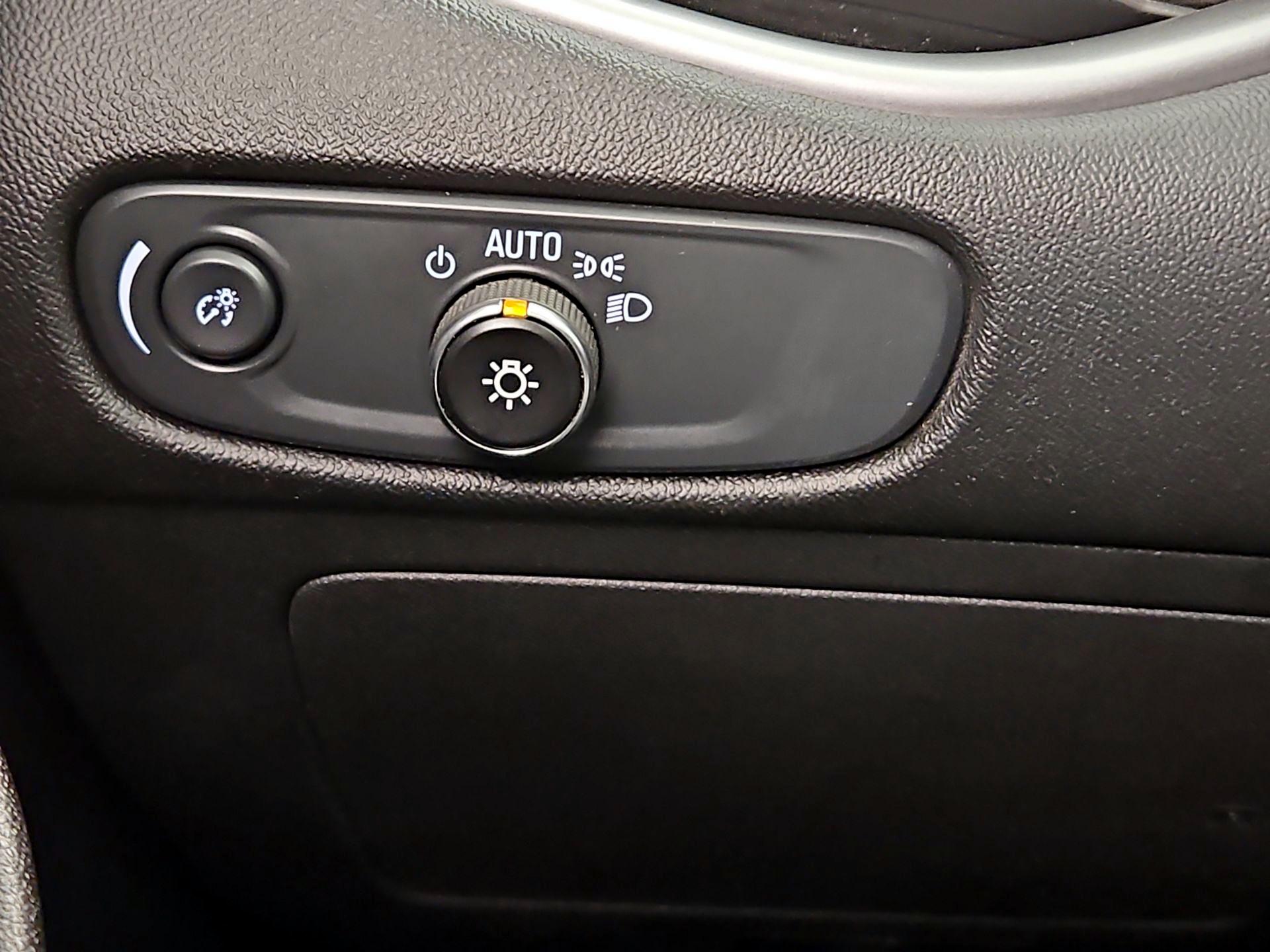 Thumbnail: 2024 Chevrolet Malibu - 13