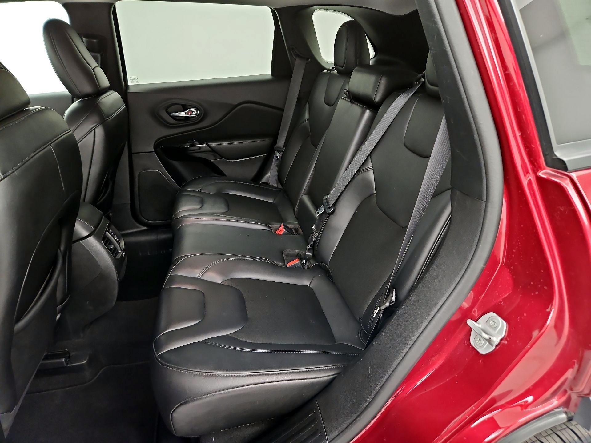 Thumbnail: 2021 Jeep Cherokee - 19