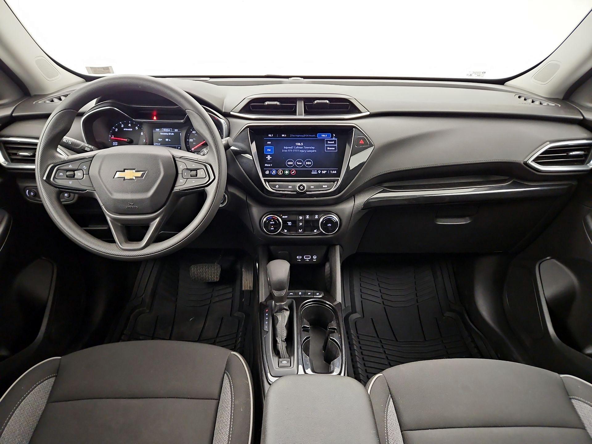 Thumbnail: 2023 Chevrolet TrailBlazer - 9