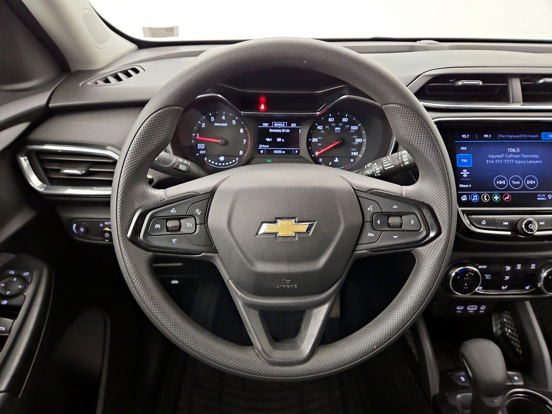 Thumbnail: 2023 Chevrolet TrailBlazer - 10