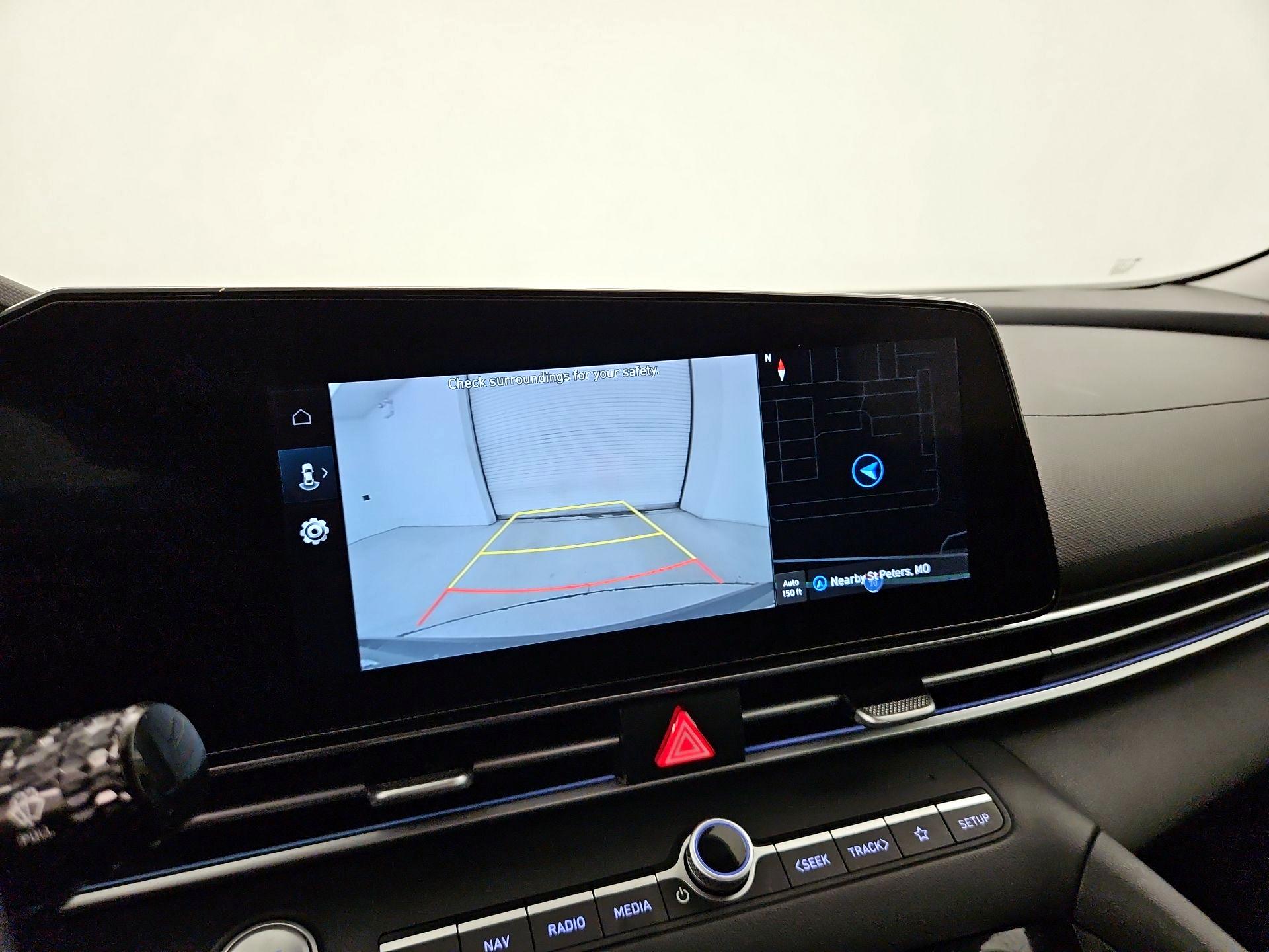 Thumbnail: 2024 Hyundai Elantra - 15