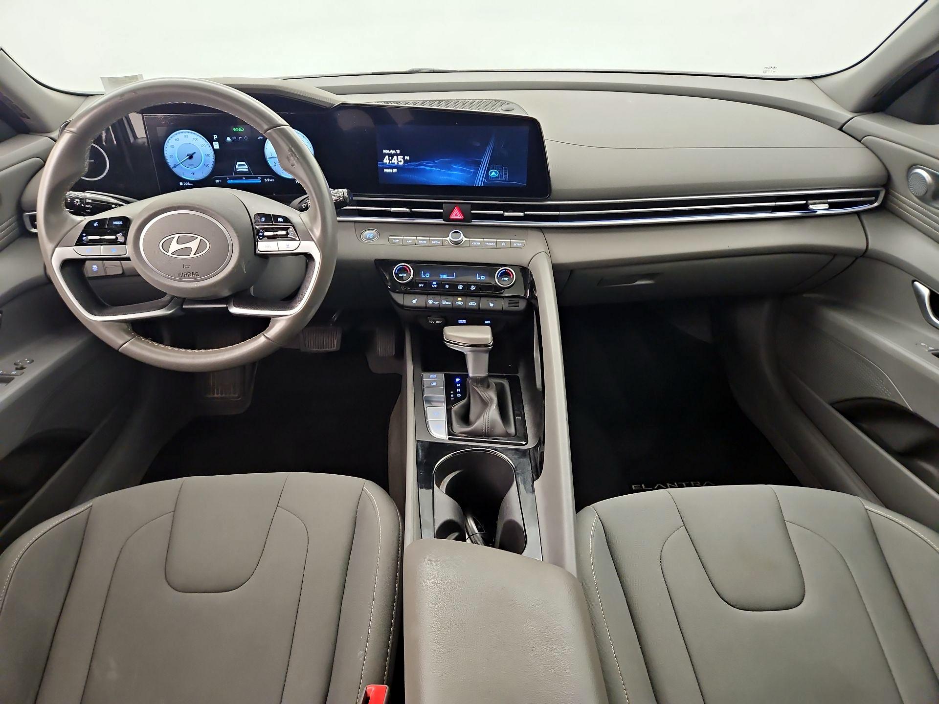 Thumbnail: 2025 Hyundai Elantra - 9