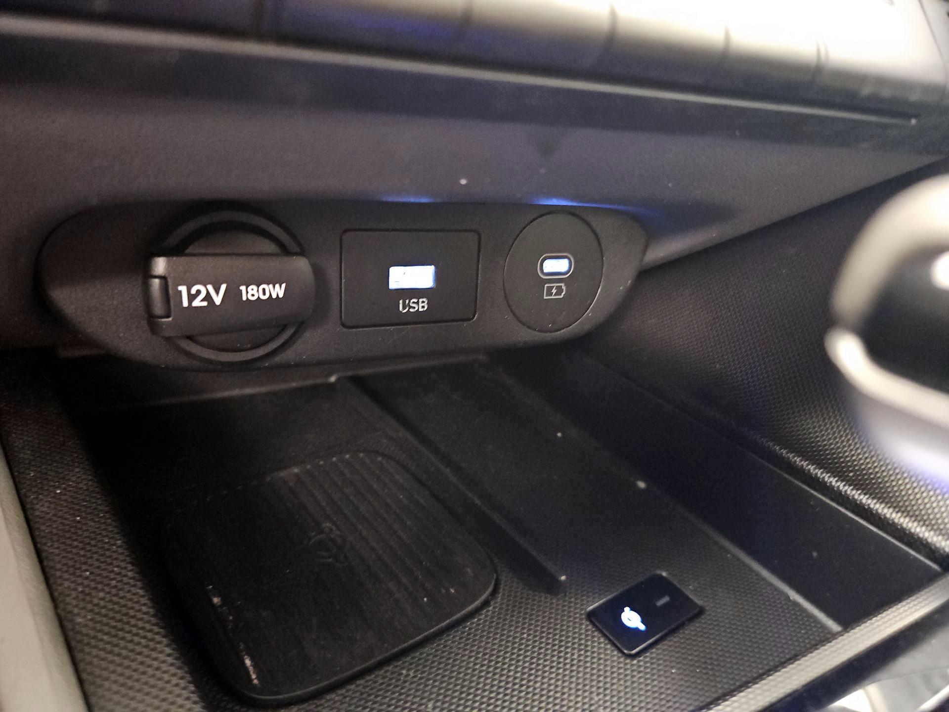 Thumbnail: 2025 Hyundai Elantra - 19