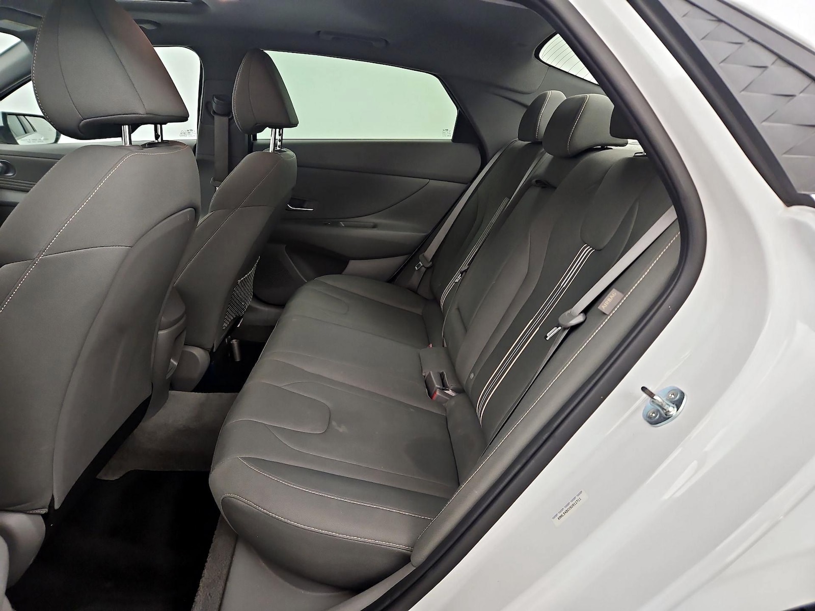 2025 Hyundai Elantra SEL - Photo 22