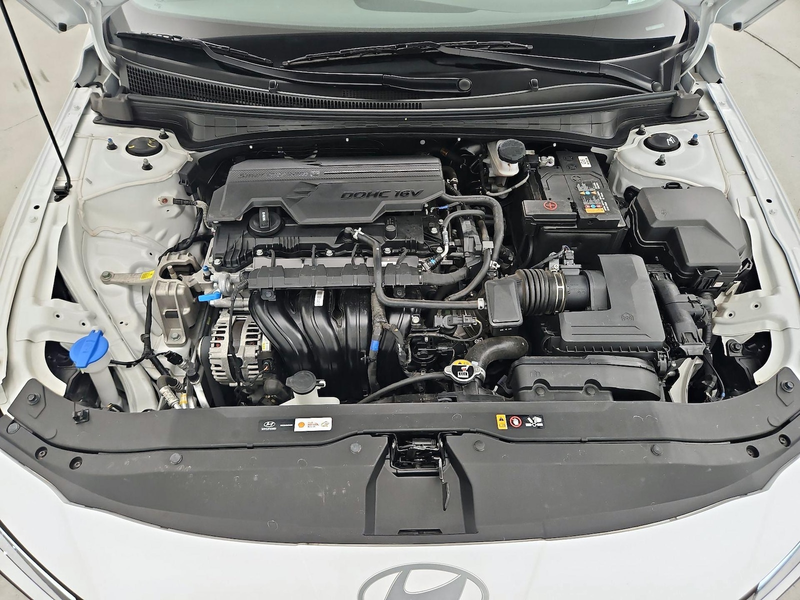 2025 Hyundai Elantra SEL - Photo 24
