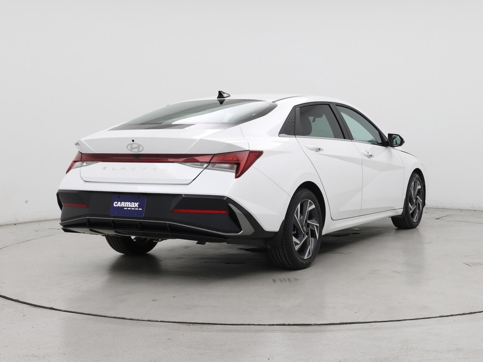 2025 Hyundai Elantra SEL - Photo 9