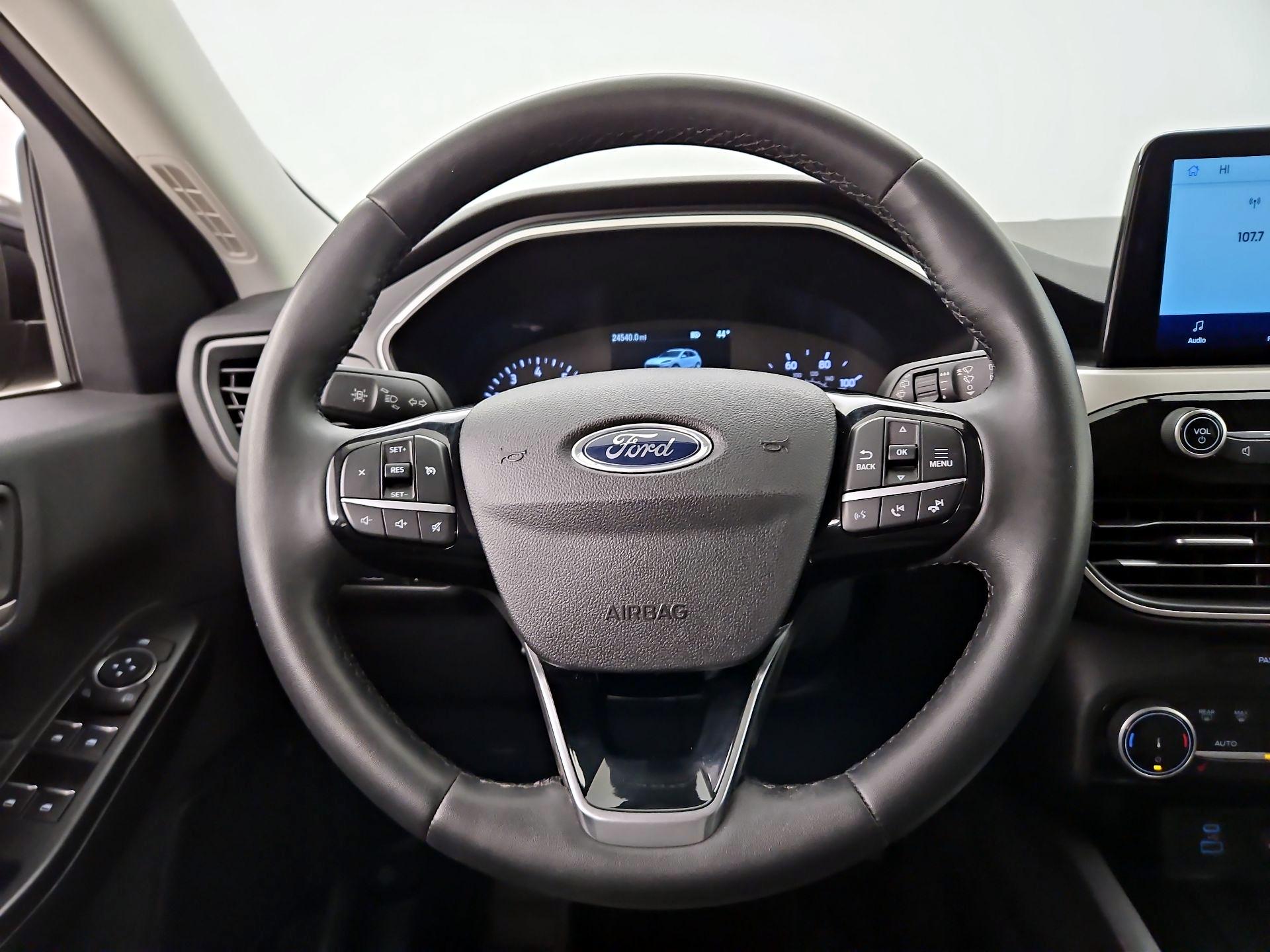 Thumbnail: 2022 Ford Escape - 10